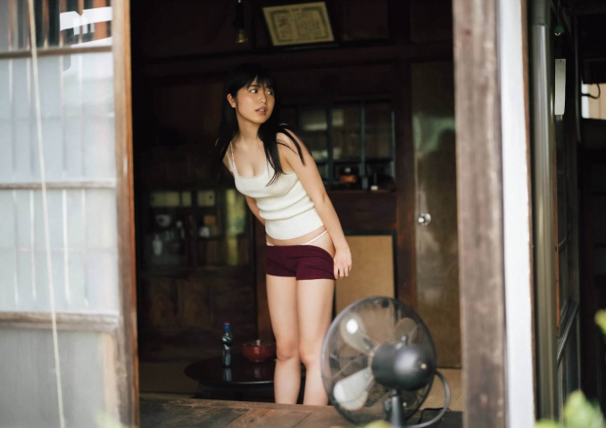 吉田莉桜 水着ビキニグラビア夏恋サイダー 29枚目
