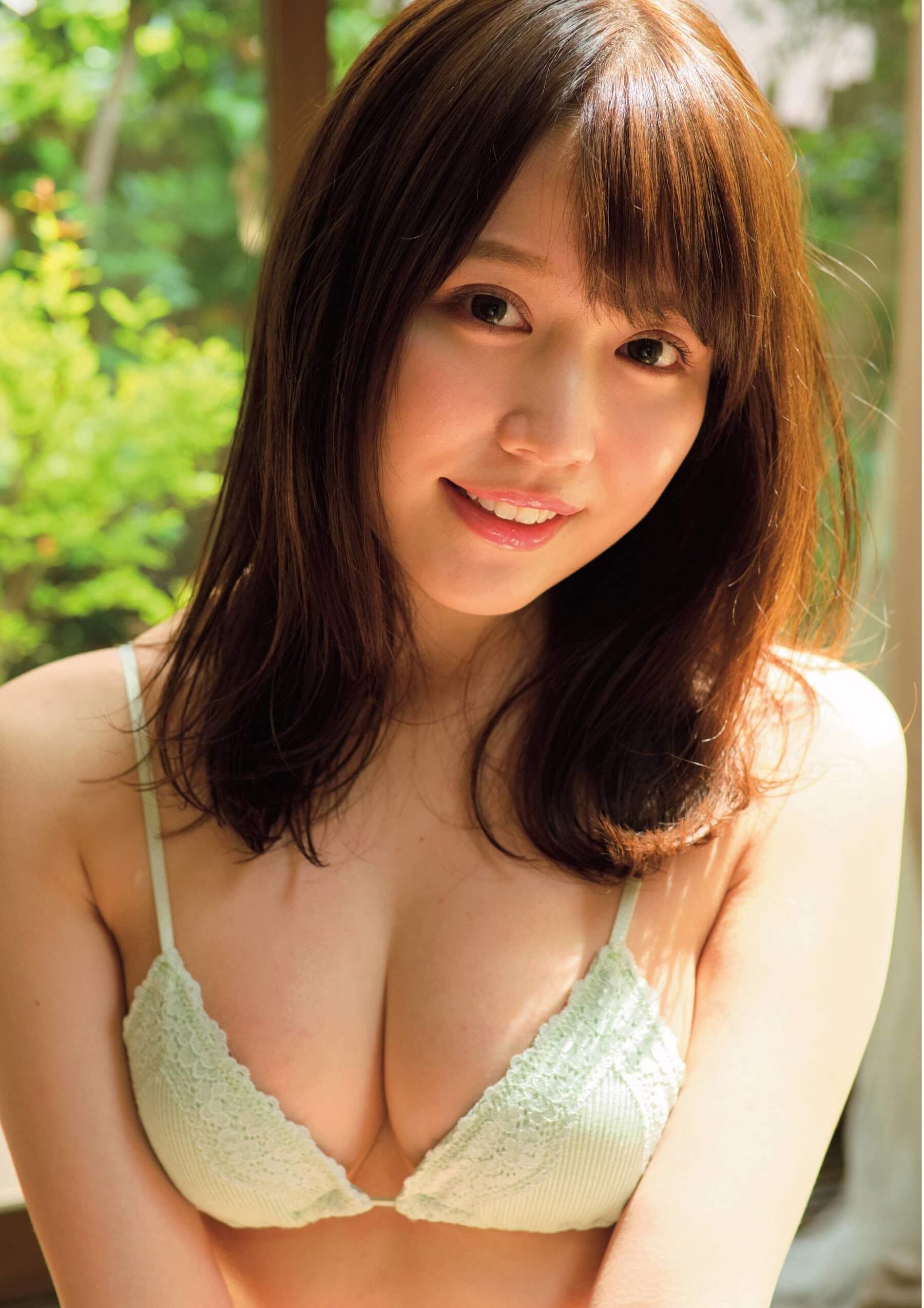 小日向ゆか 水着ビキニグラビア 人気急上昇中のFカップ美ボディ 3枚目