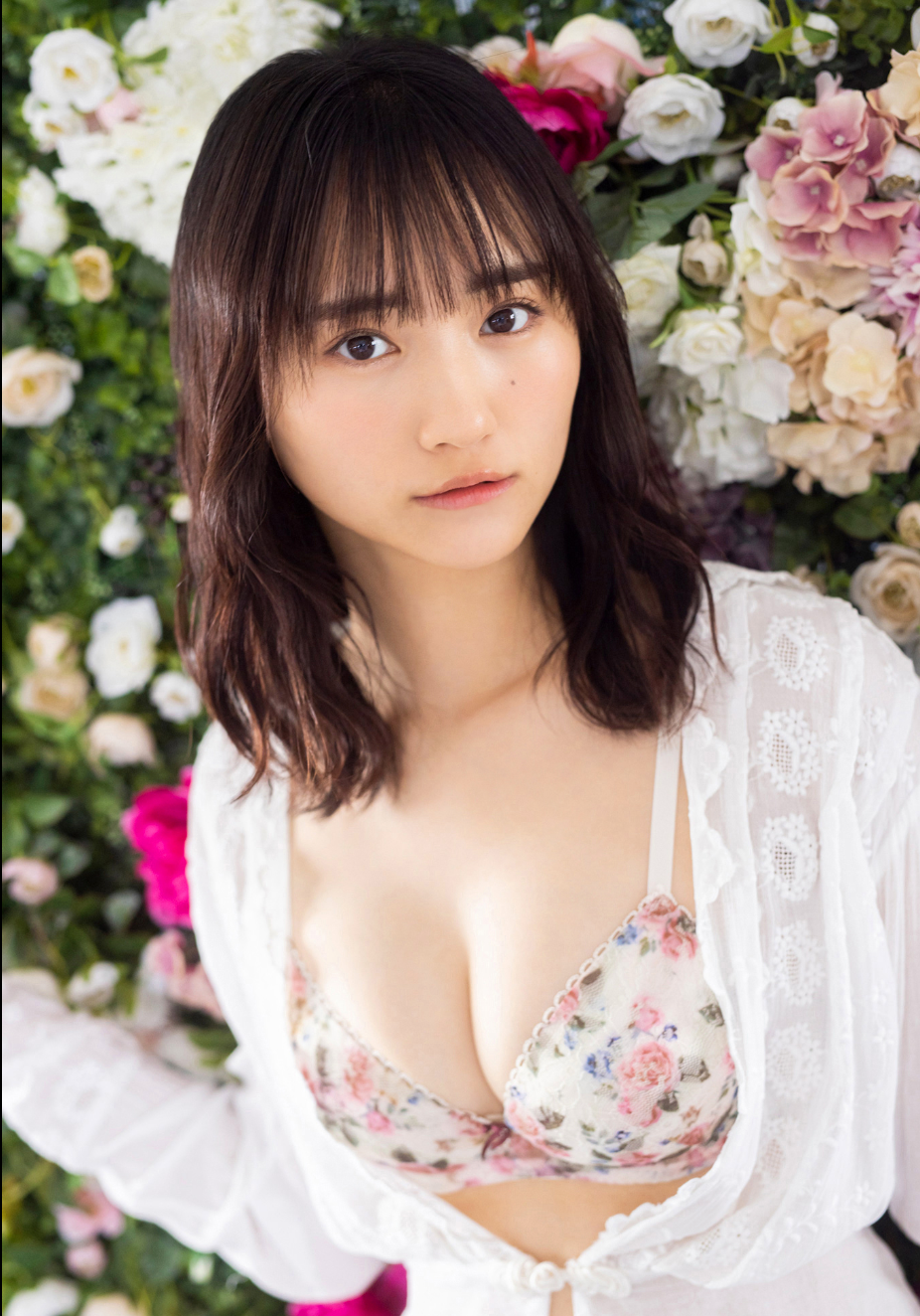 そよん 最新グラビア水着画像③ 1枚目