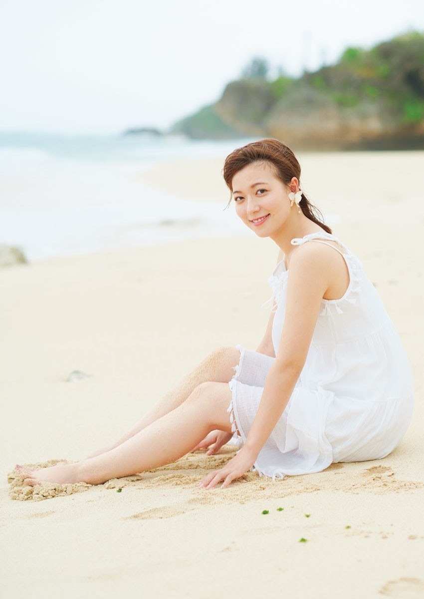 阿部華也子 最新グラビア画像 18枚目