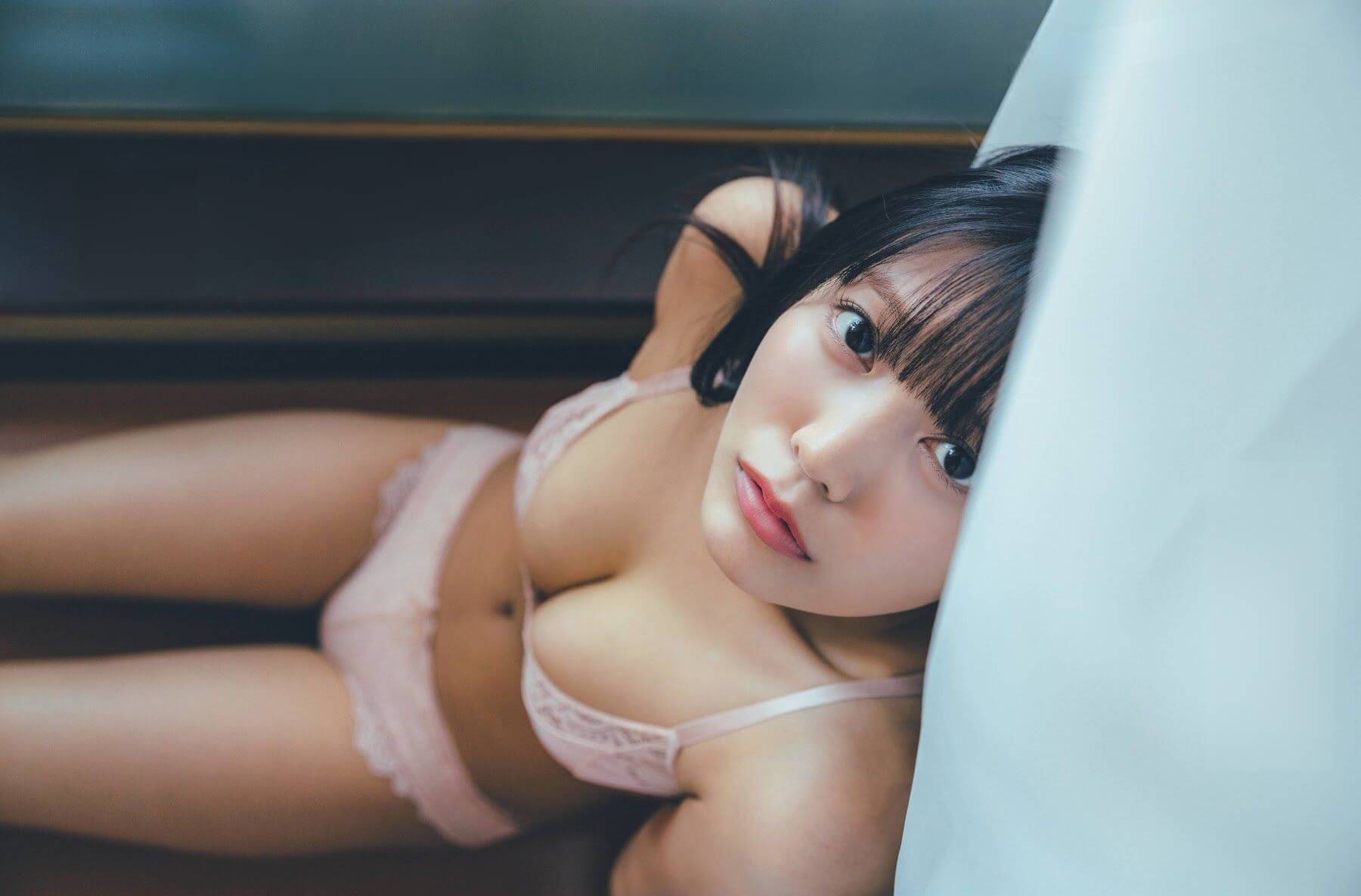 まねきケチャ 水着グラビア 松下玲緒菜大人の階段を上り始めた彼女の決意 1枚目
