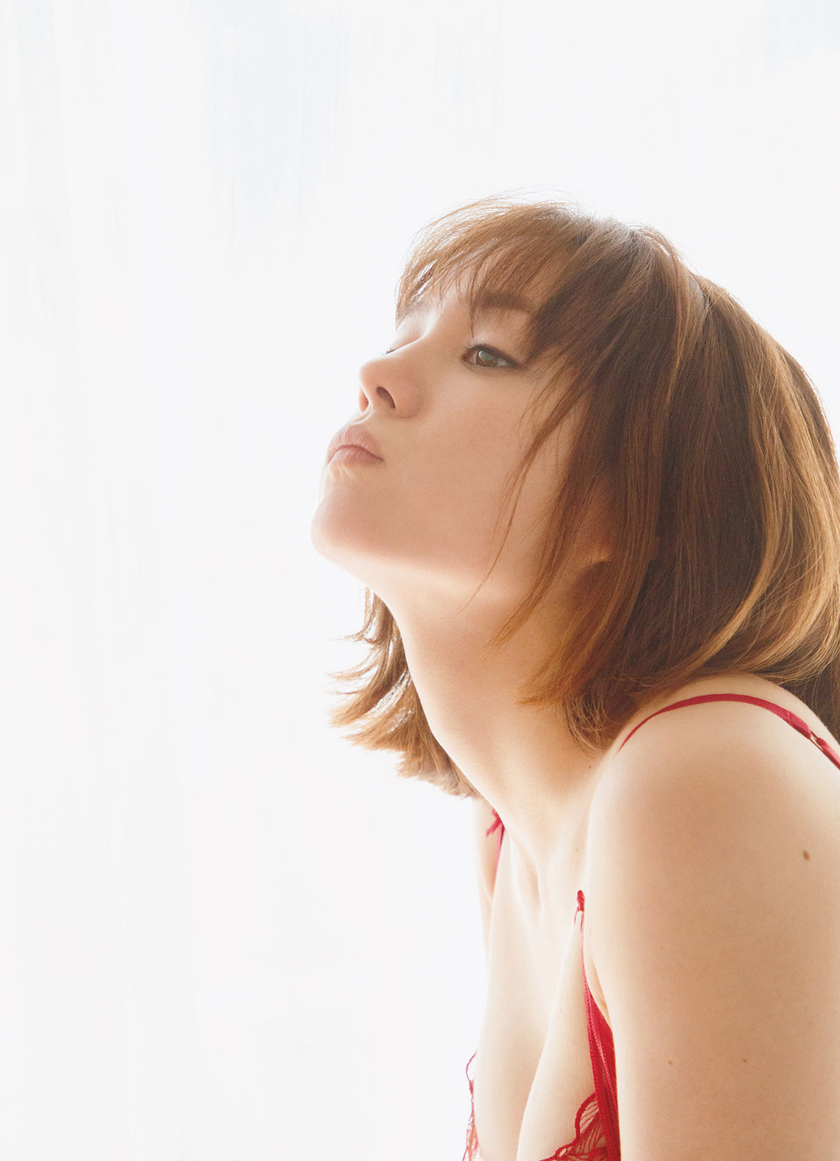 トリンドル玲奈 最新グラビア含む水着画像③ 7枚目