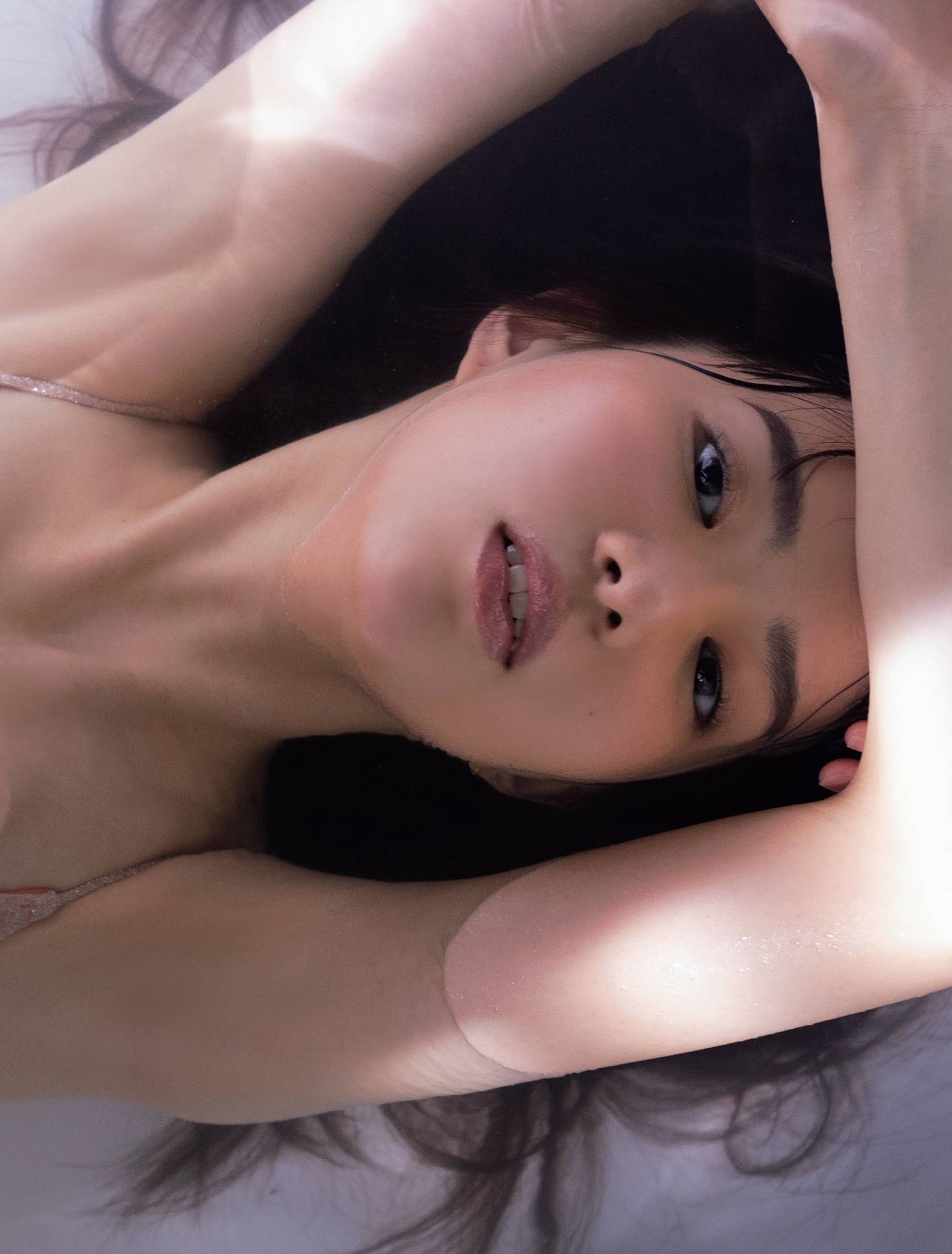 松平璃子 水着ビキニ画像 誘惑する美バスト 4枚目
