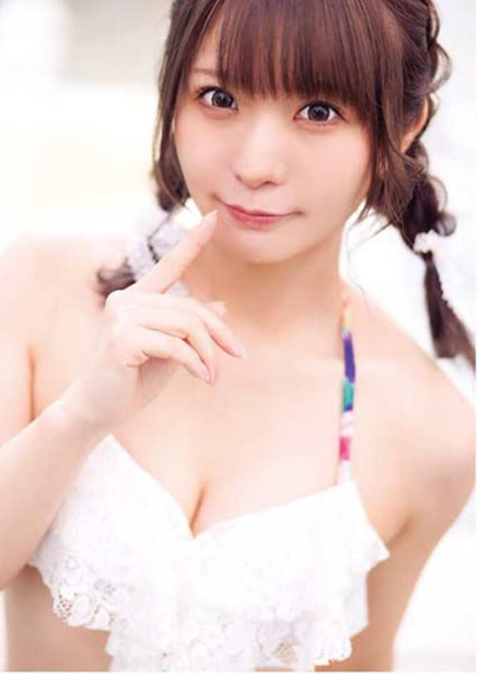 元気印のコスプレイヤー茉夏ちゃんが水着一本で登場 3枚目