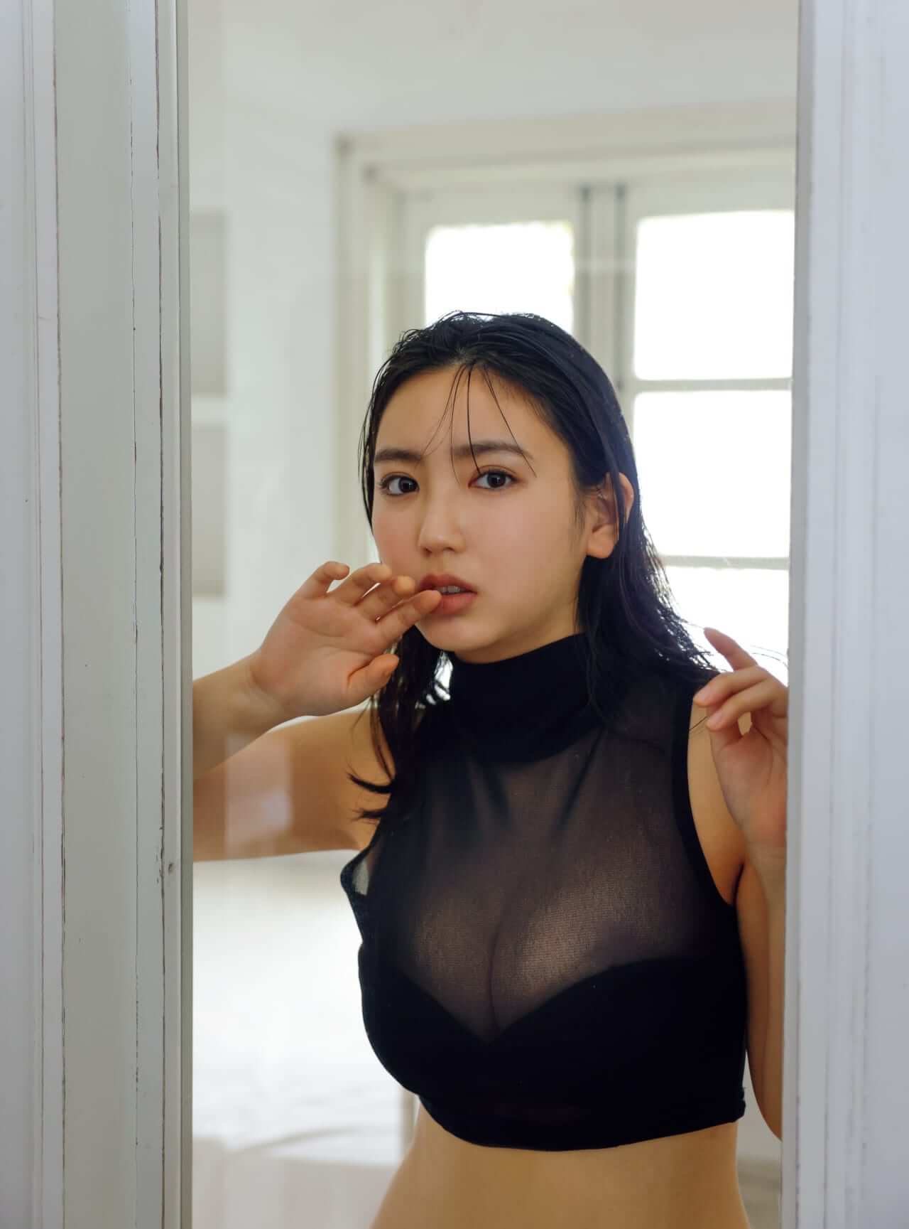 沢口愛華 水着ビキニ画像 虹色に咲く美少女 19枚目