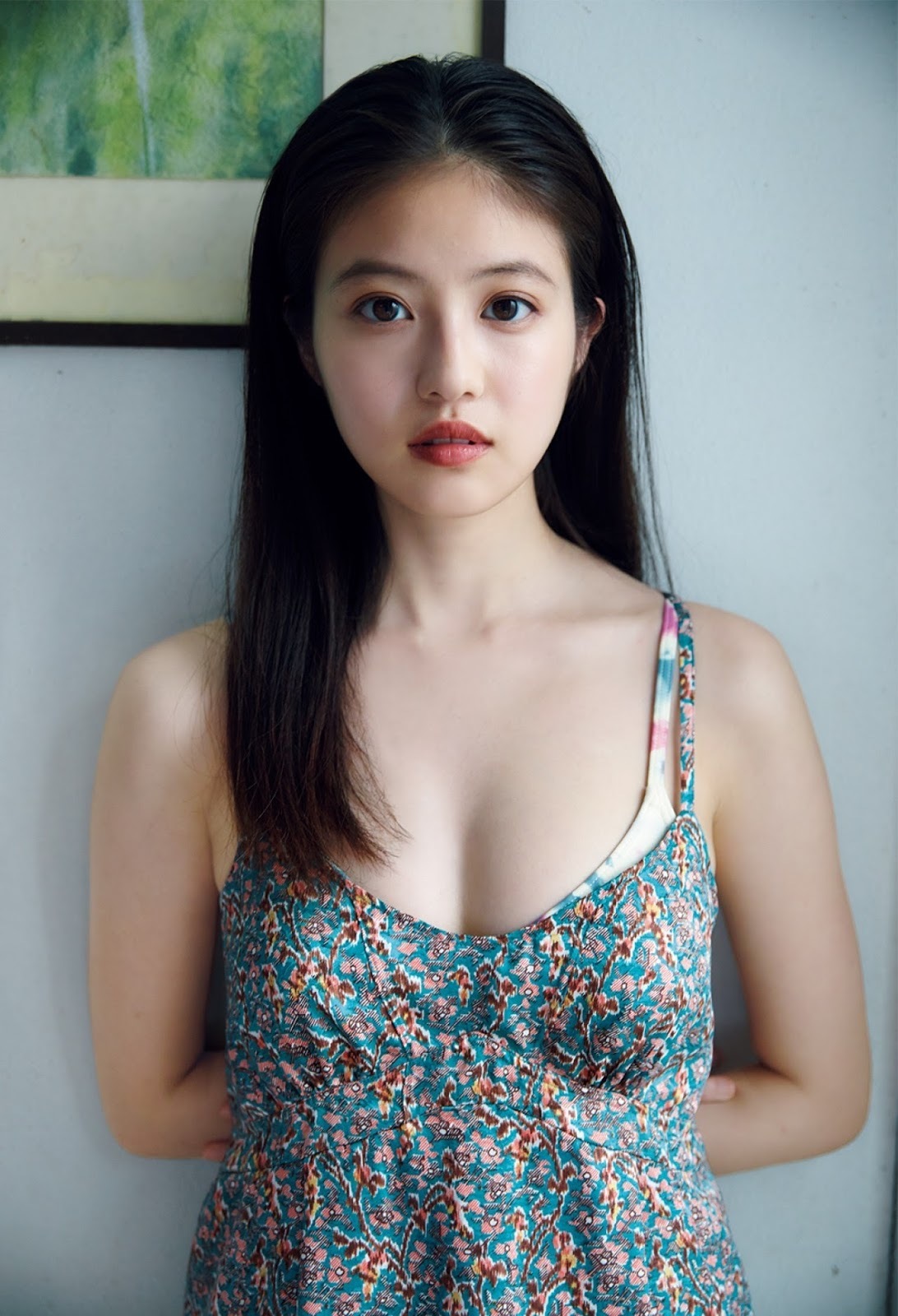 今田美桜 最新グラビア含む水着画像④ 10枚目