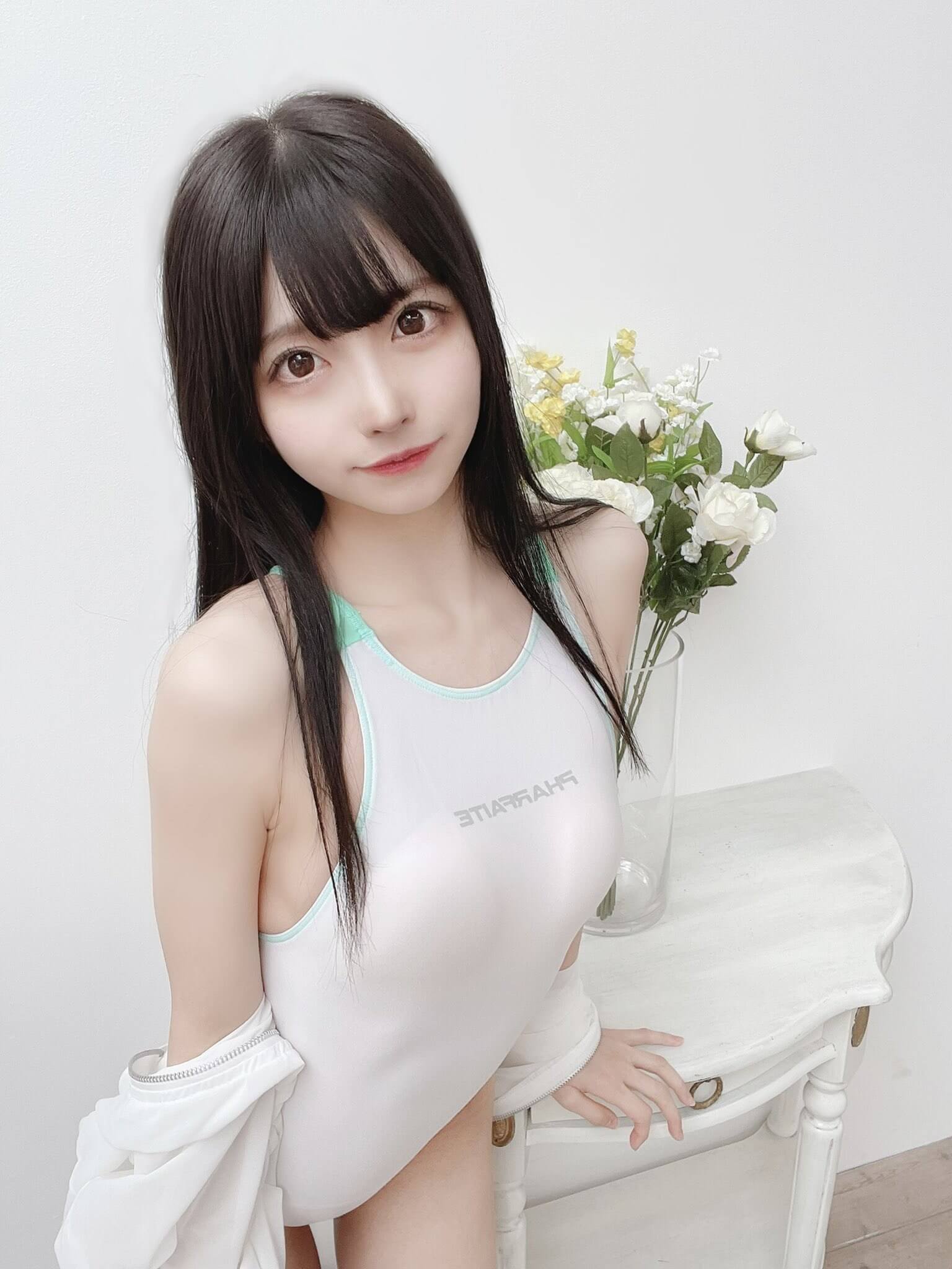 スクール水着 競泳水着 美少女コスプレーヤー 4枚目