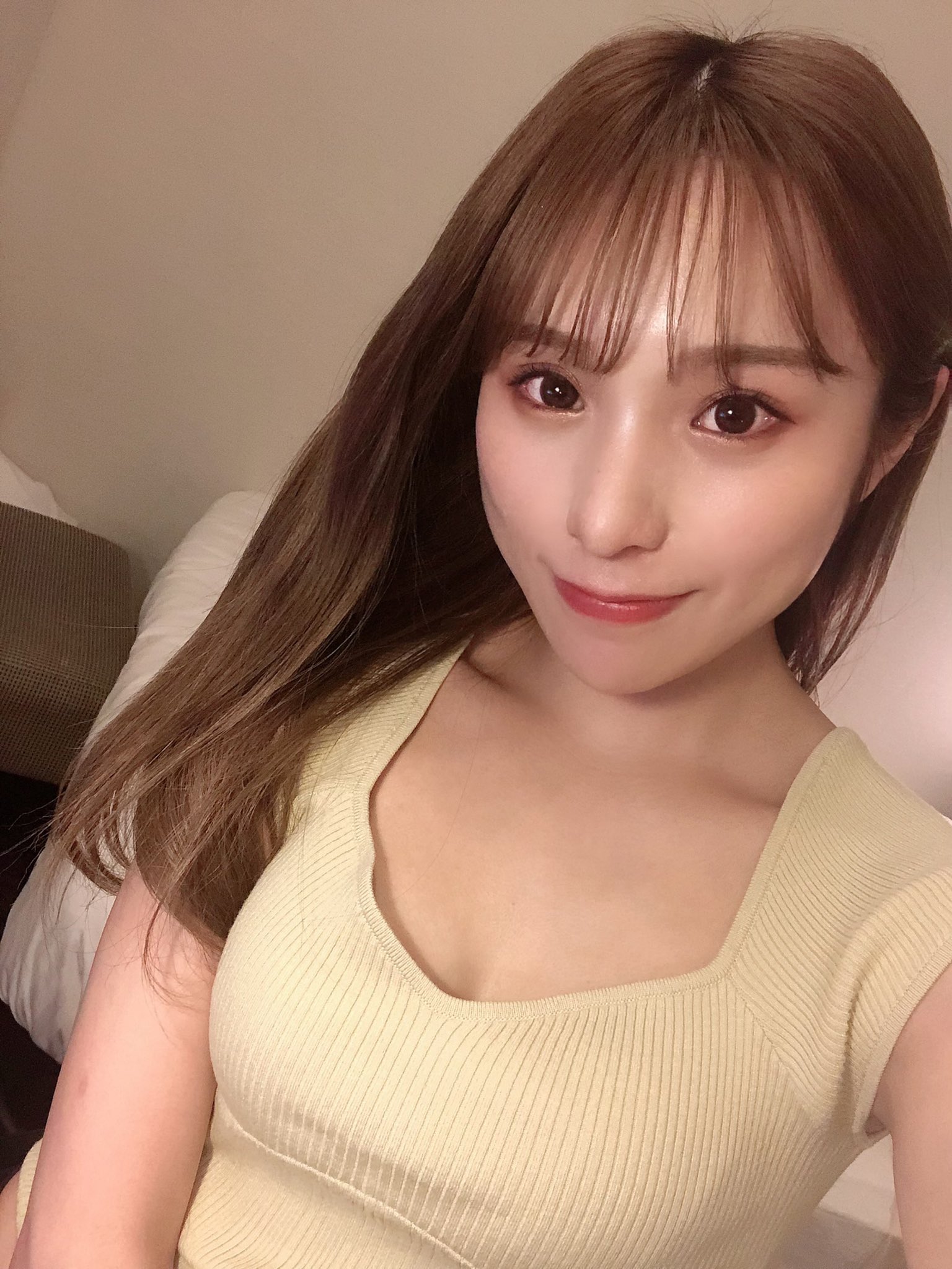 左伴彩佳 最新グラビア水着画像 20枚目