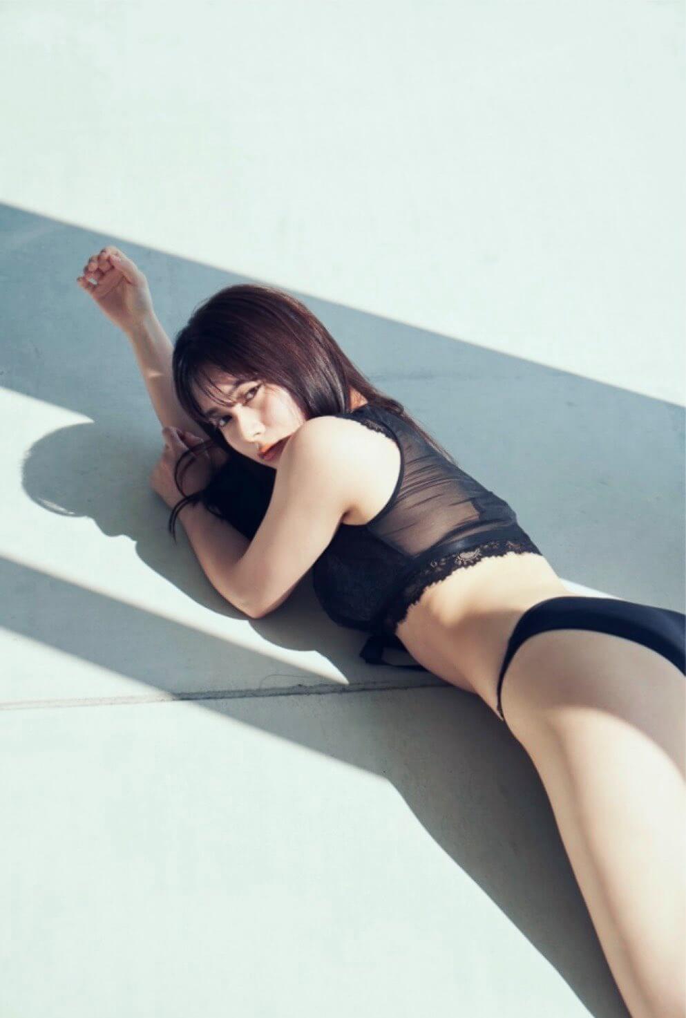 大久保桜子 水着ビキニ画像いろいろ 3枚目
