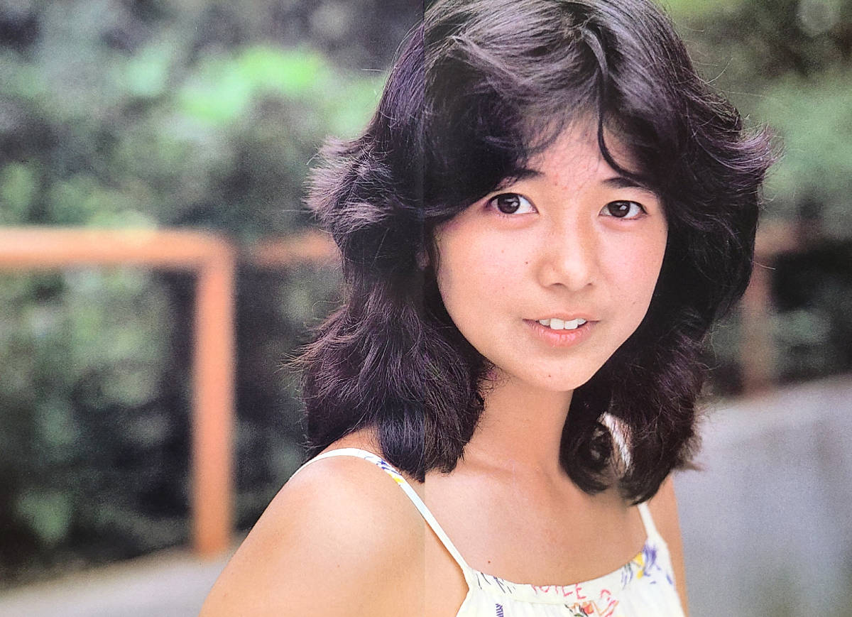 宮崎美子 水着ビキニ画像昭和56年 1981年 10枚目