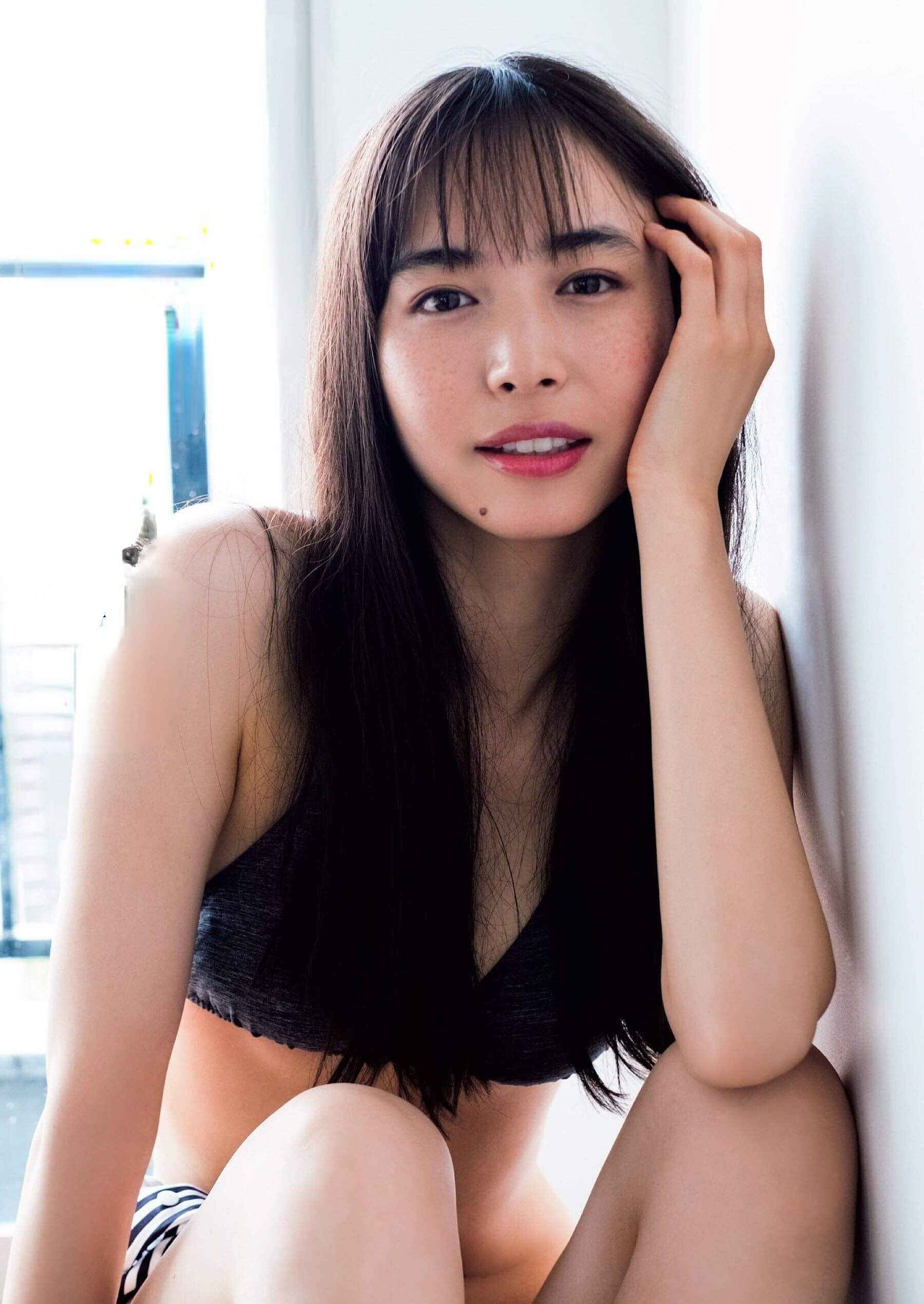 井桁弘恵 水着ビキニ画像 クリームソーダの色彩。 7枚目