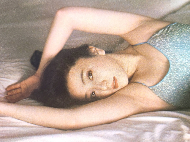 赤坂麗 セクシー水着 ハイレグ1984年 8枚目