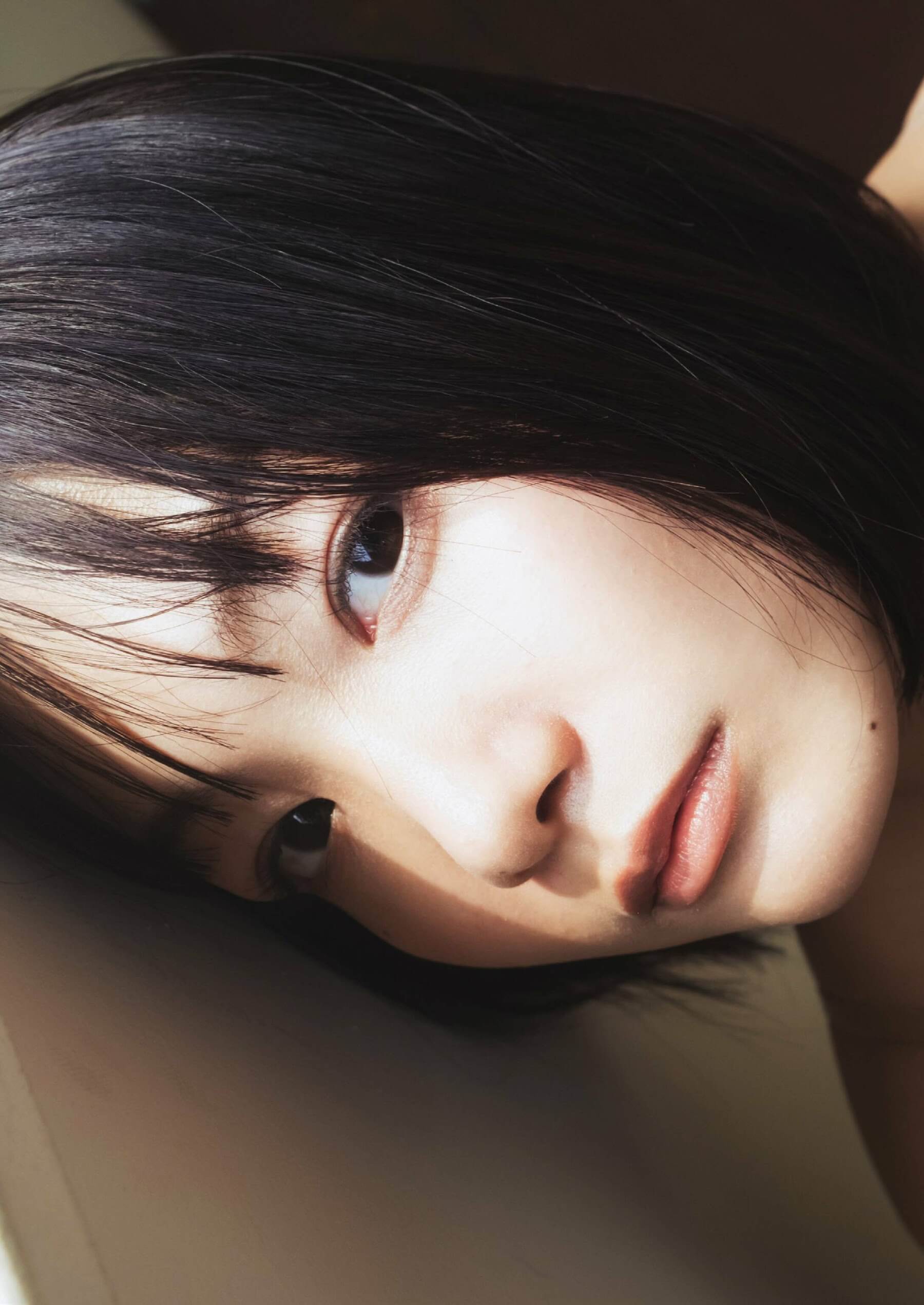 吉澤遥奈 水着ビキニ画像 あどけなさを残す顔立ちと超絶ボディのギャップが日本を席巻中 9枚目