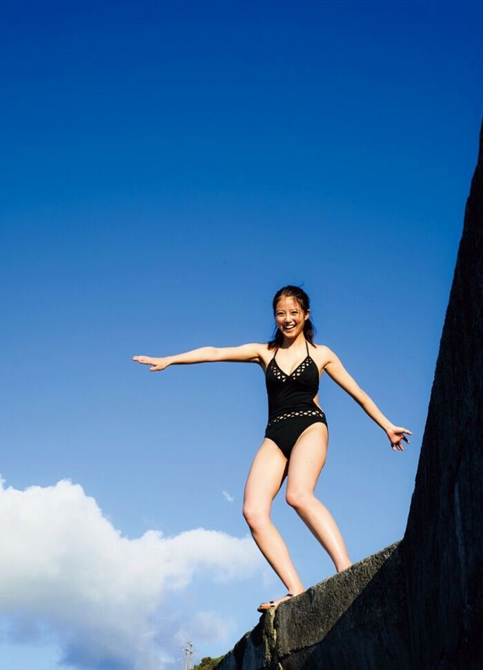 今田美桜 水着ビキニ画像 11枚目