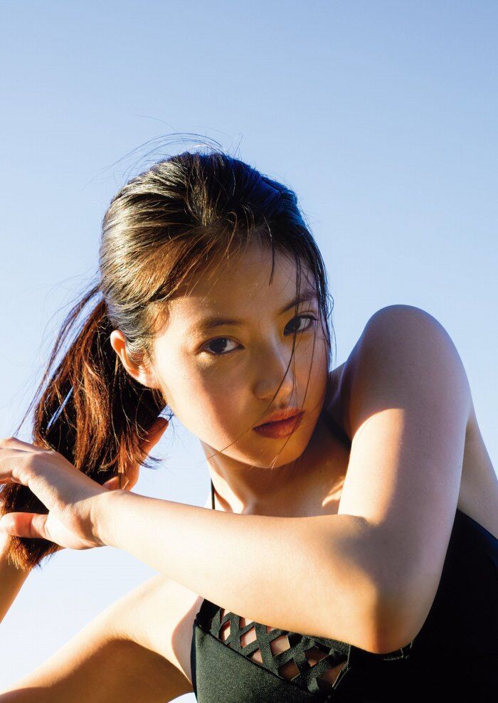 今田美桜 水着ビキニ画像 13枚目