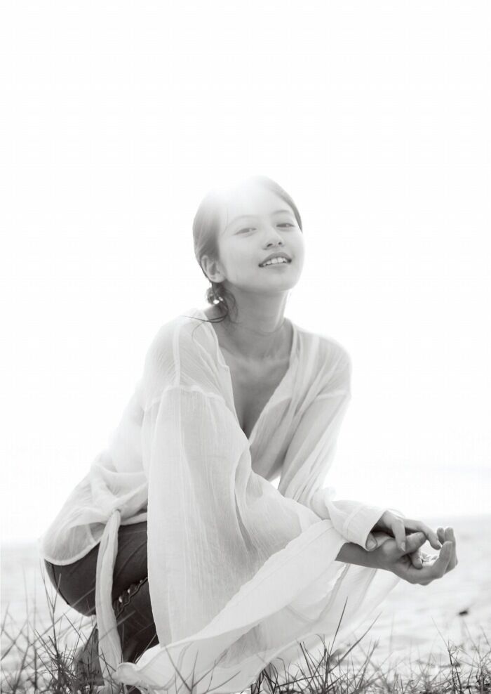 今田美桜 水着ビキニ画像 18枚目