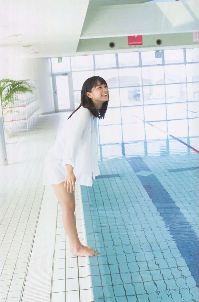 乃木坂46 深川麻衣 水着グラビアまとめ 21枚目