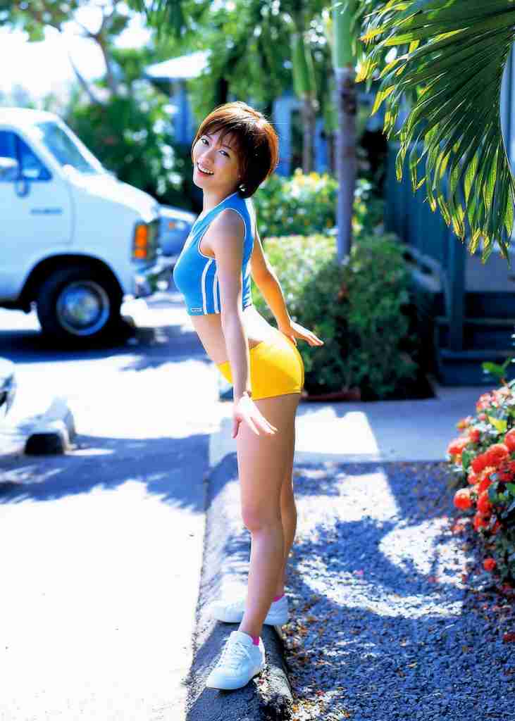 釈由美子 水着グラビア23歳 変わっていく自分をはっきり感じています。 20枚目