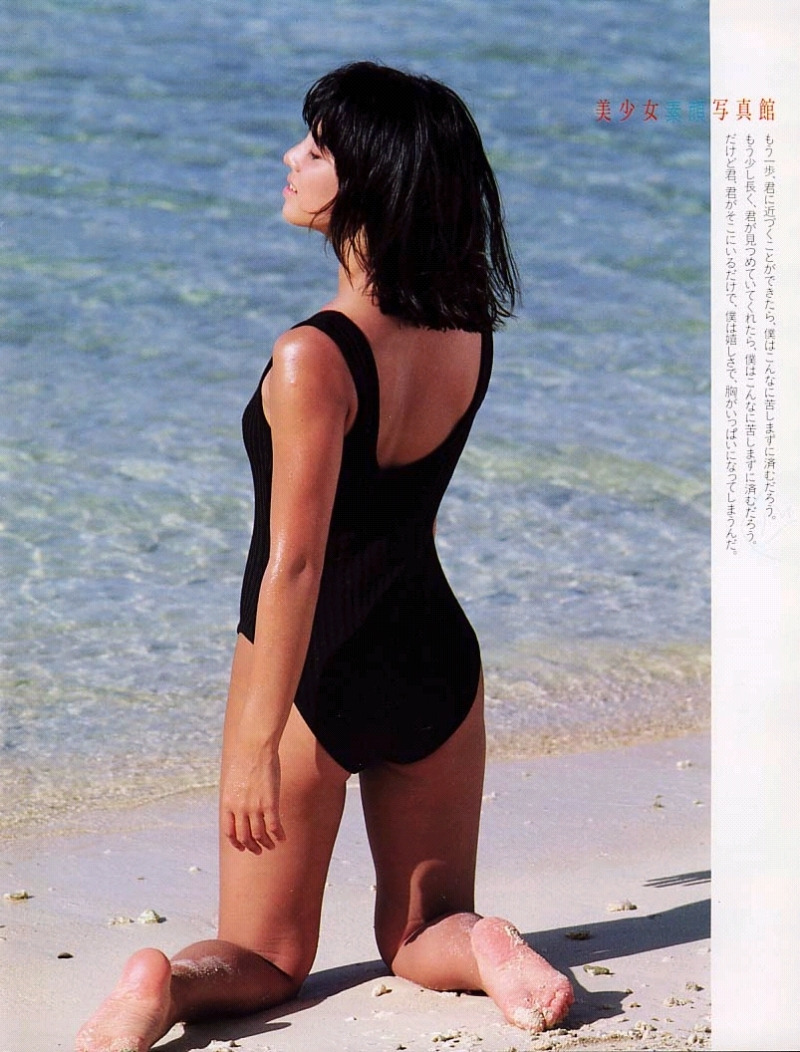 石田ゆり子 水着グラビア87年全日空キャンペーンガール in沖縄 他 9枚目