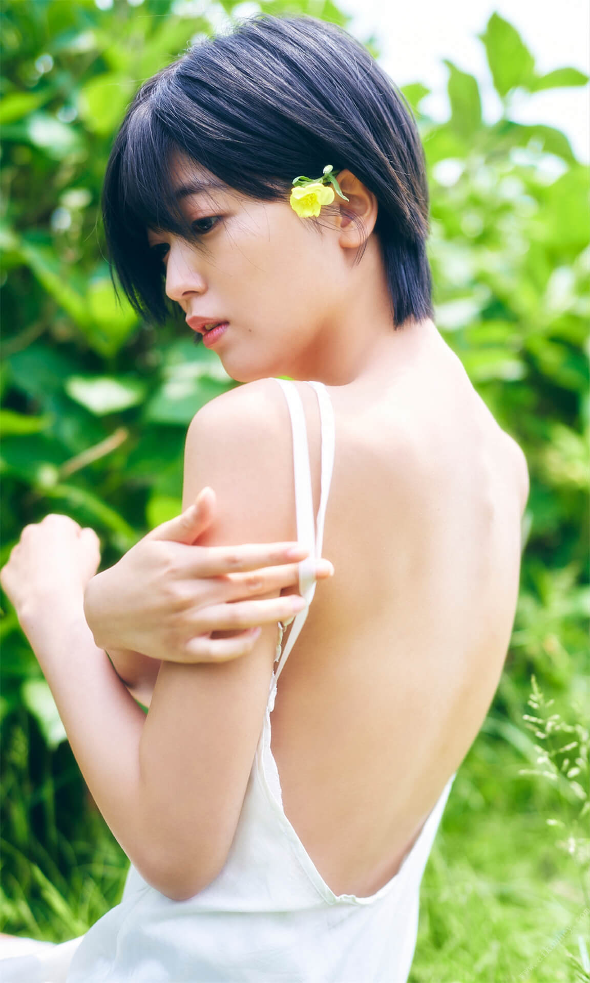 工藤美桜 水着グラビア 自然と共に 3枚目