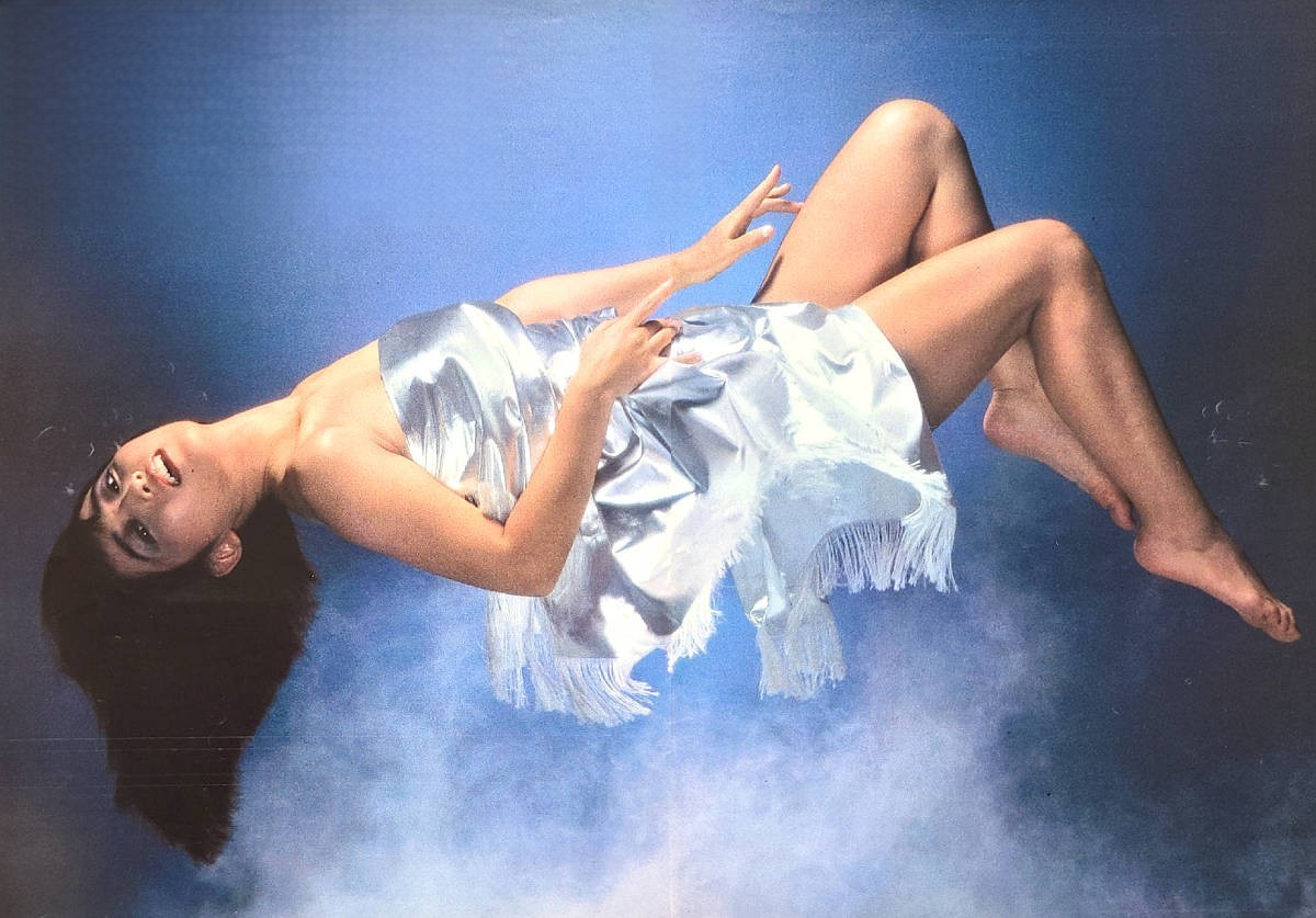 初公開!美人奇術師 超セクシー水着 プリンセス天功 2代目引田天功 1982年 - 芸能アイドルモデル女優水着画像集 1枚目