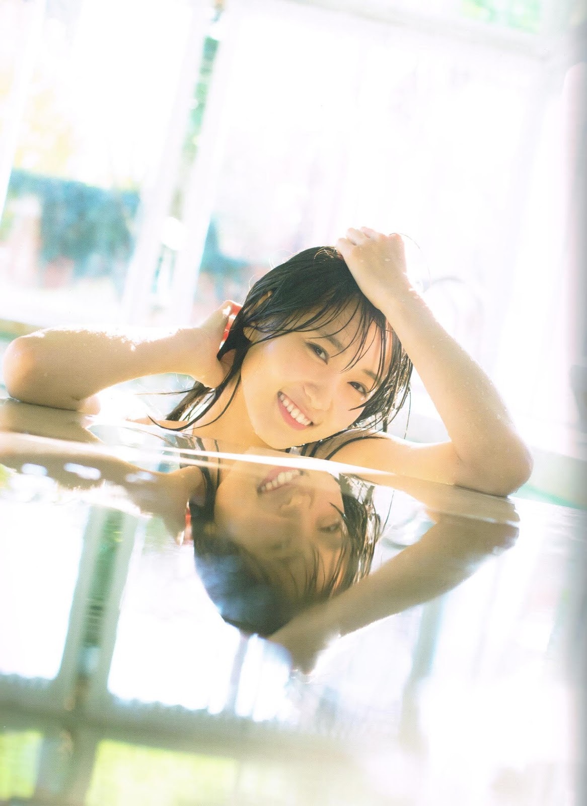 菅井友香(櫻坂46)グラビア水着画像① 30枚目