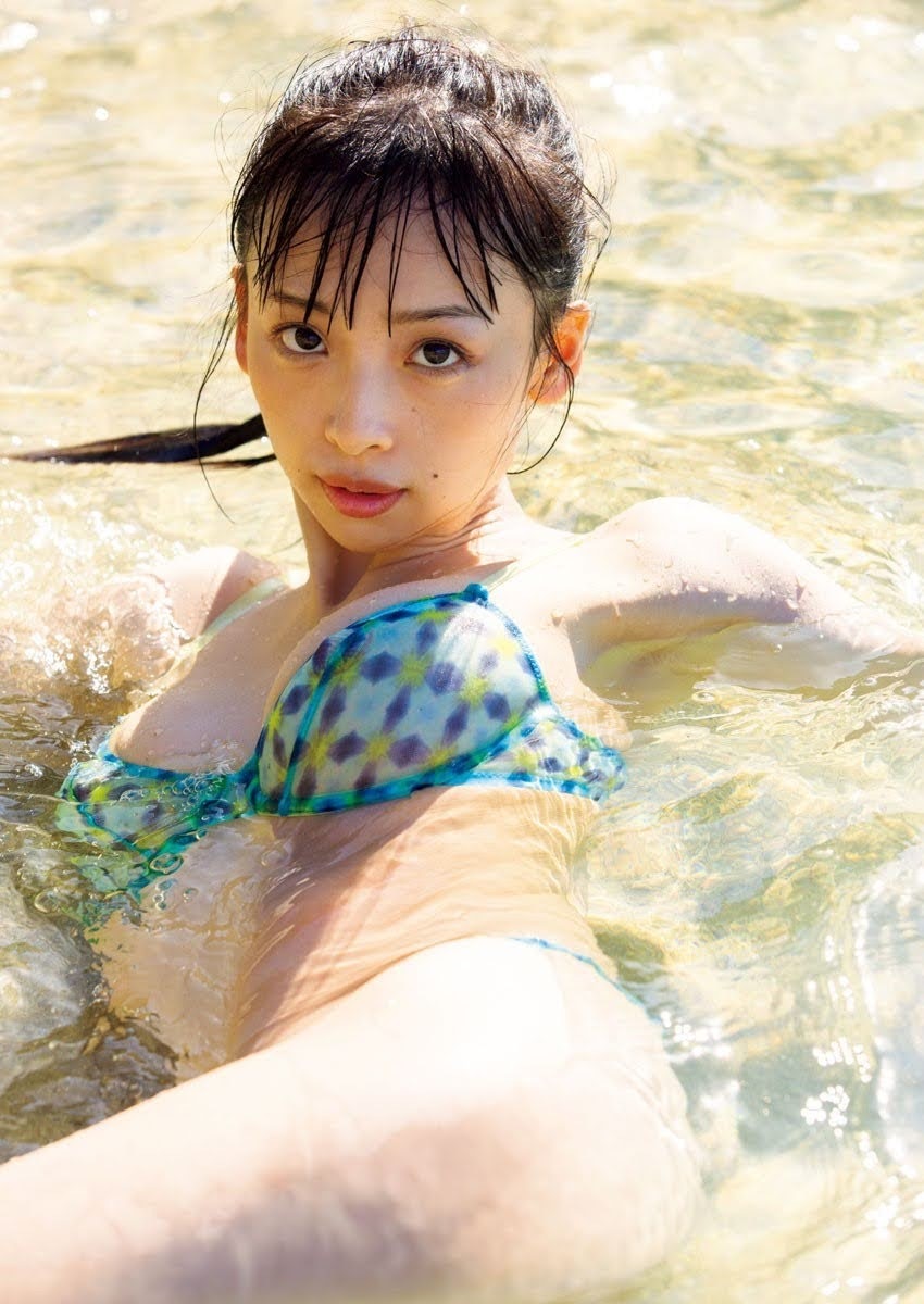 華村あすか 最新グラビア水着画像④ 27枚目
