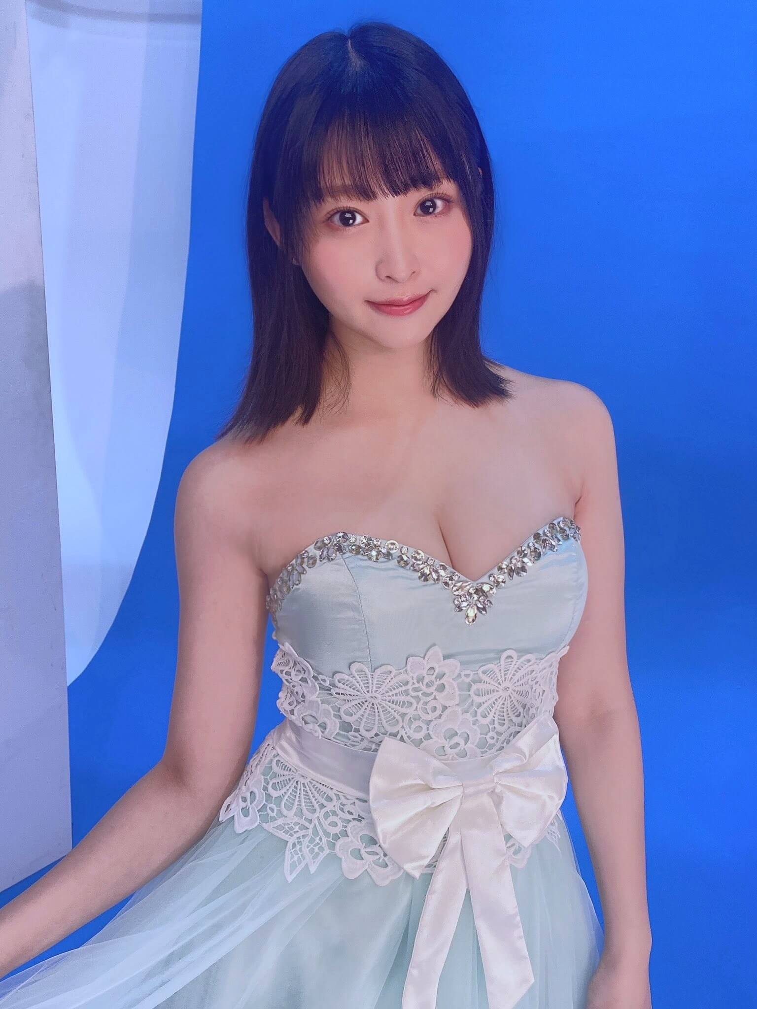 美月絢音 水着ビキニ画像 清純&可憐な雰囲気が魅力 - 芸能アイドルモデル女優水着画像集 7枚目