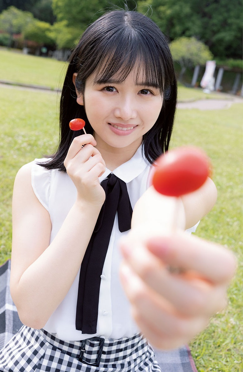 上村ひなの(日向坂46)最新グラビア水着画像 16枚目