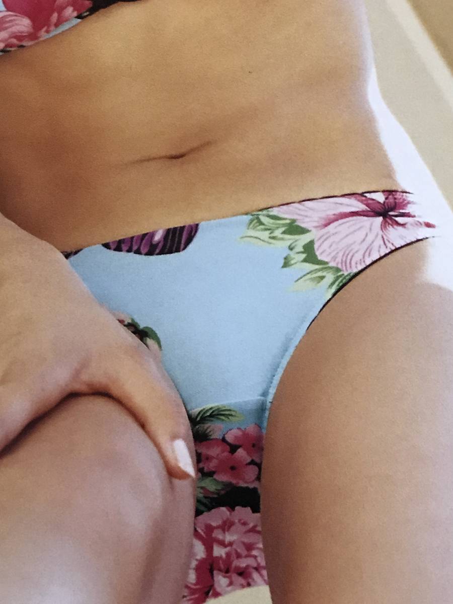 安田美沙子 水着ビキニ画像 - 芸能アイドルモデル女優水着画像集 5枚目