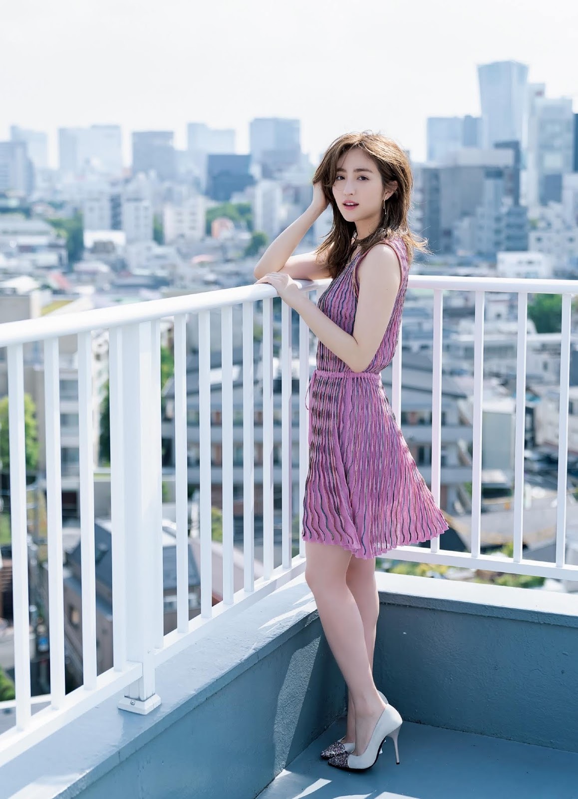 堀田茜 最新グラビア含む水着画像 9枚目