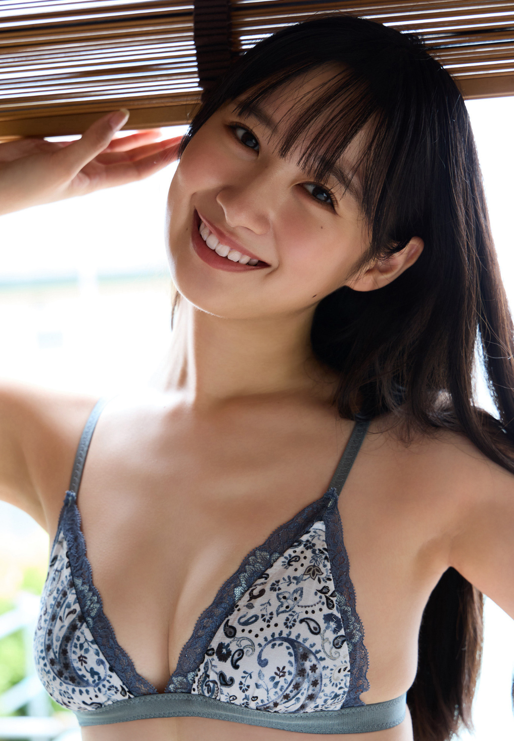 辻優衣 最新グラビア含む水着画像② 17枚目