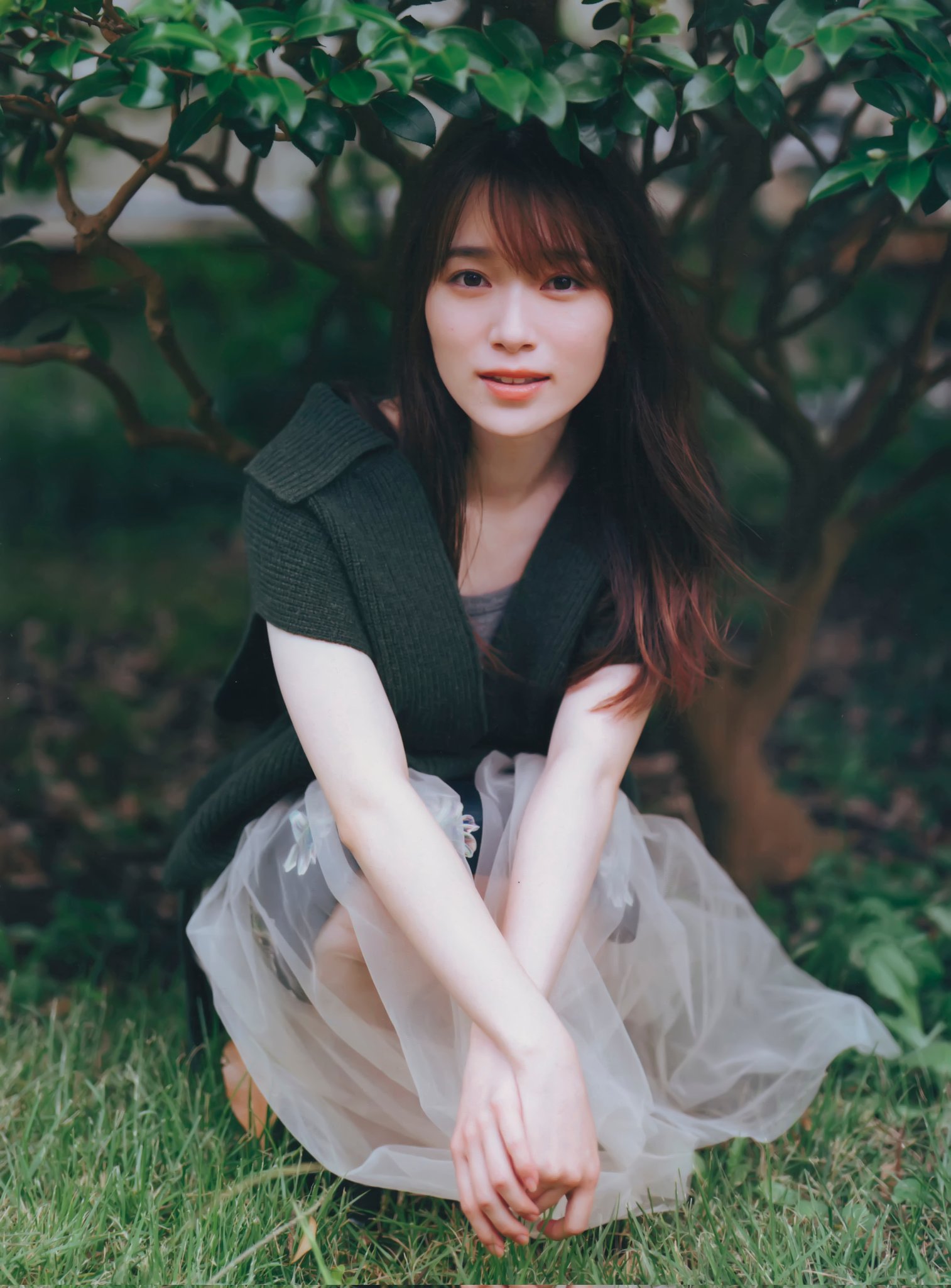 守屋麗奈(櫻坂46)最新グラビア含む水着画像② 9枚目