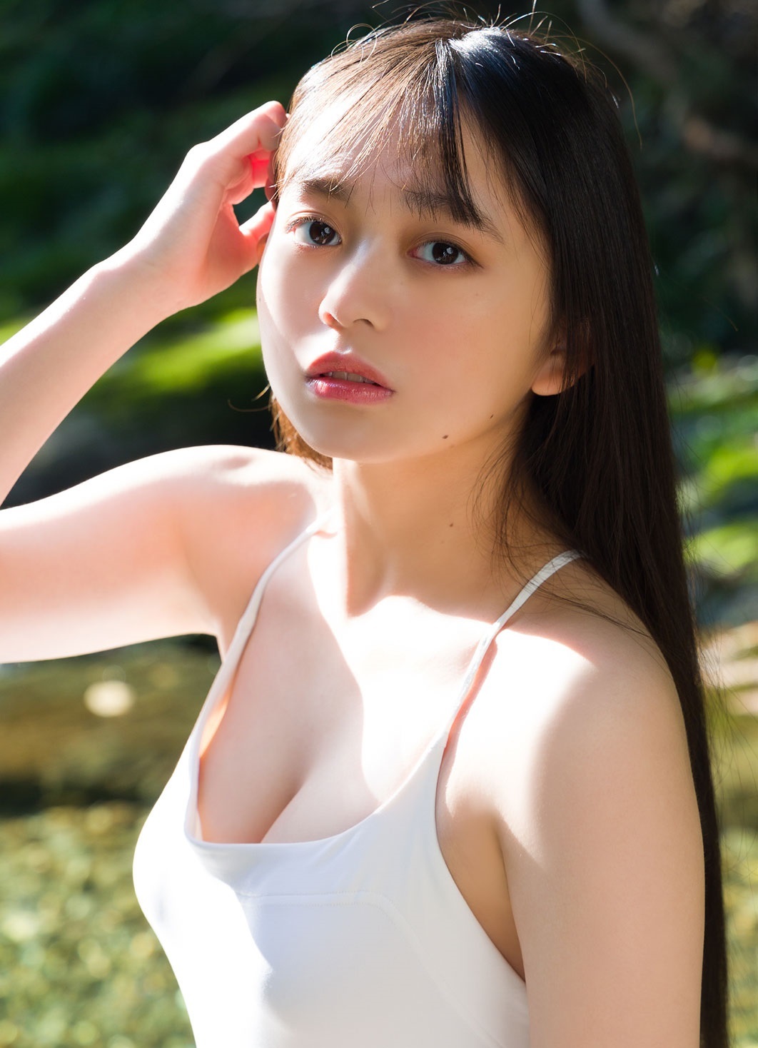 蓬莱舞 最新グラビア水着画像 9枚目