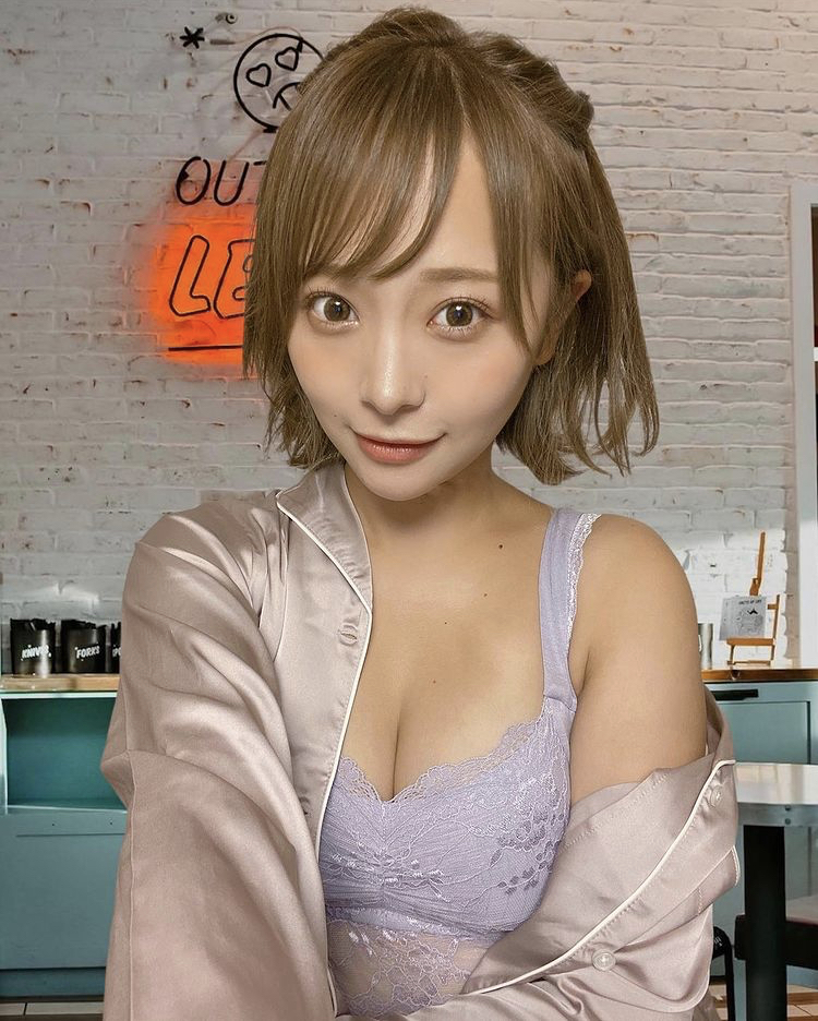 インスタ美女 ななまる 21枚目