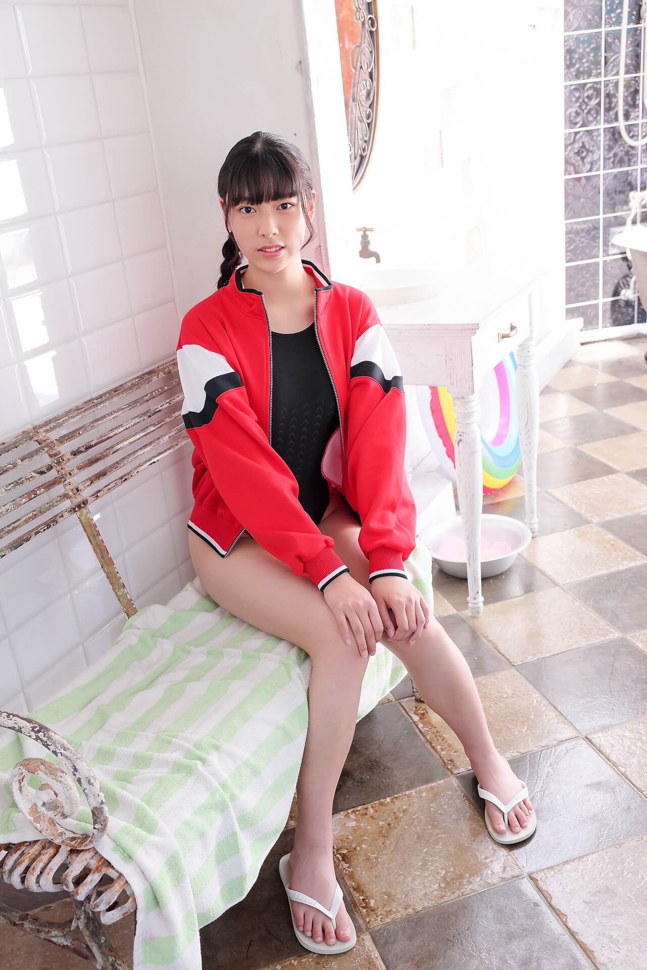 平山えゆ 競泳水着 AIRF RIC - 芸能アイドルモデル女優水着画像集 1枚目