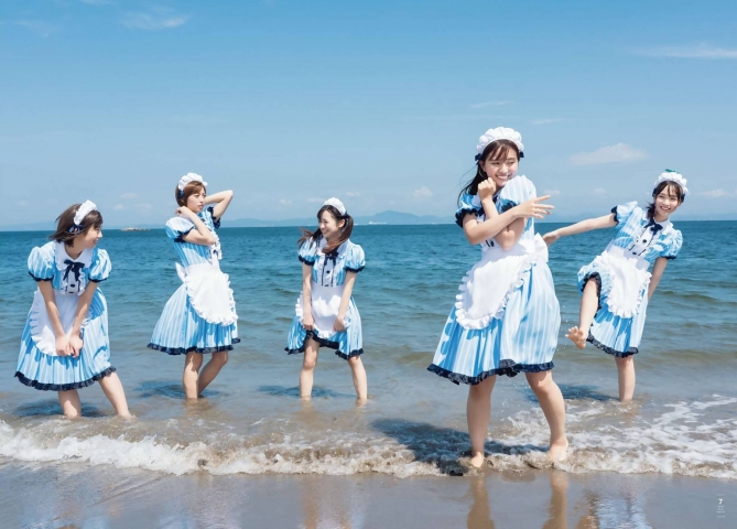 女神のカフェテラス × ミスマガジン 菊地姫奈 豊田ルナ 大槻りこ 天野きき 早川渚紗 - 芸能アイドルモデル女優水着画像集 12枚目