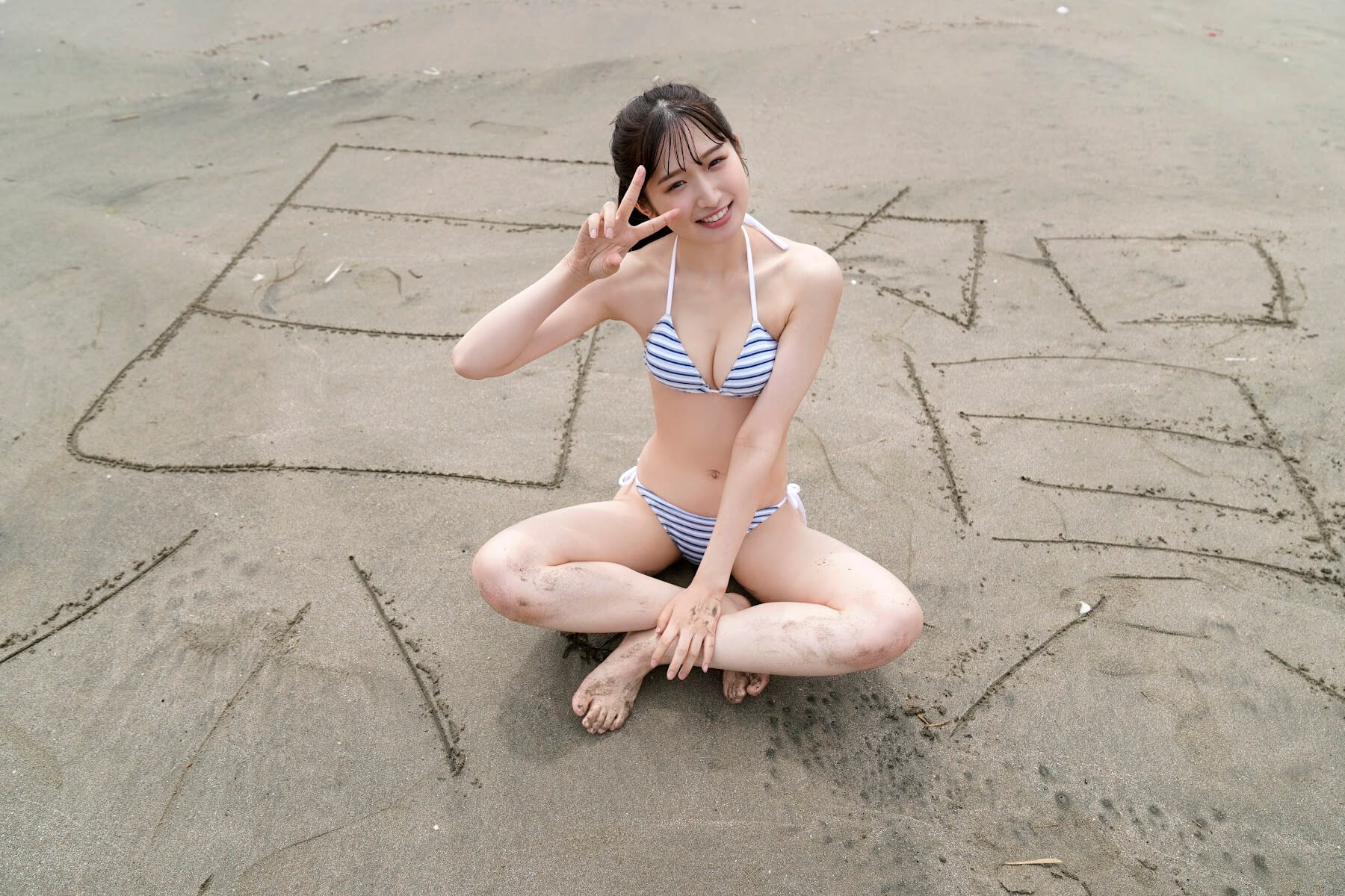 貝賀琴莉 水着ビキニ画像 特別な 夏と特別な時間 - 芸能アイドルモデル女優水着画像集 1枚目