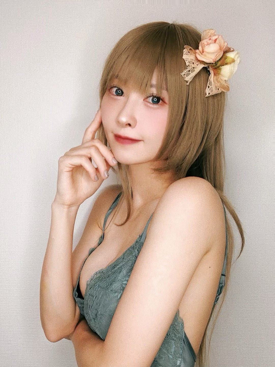 みゃこ 最新グラビア水着画像 13枚目