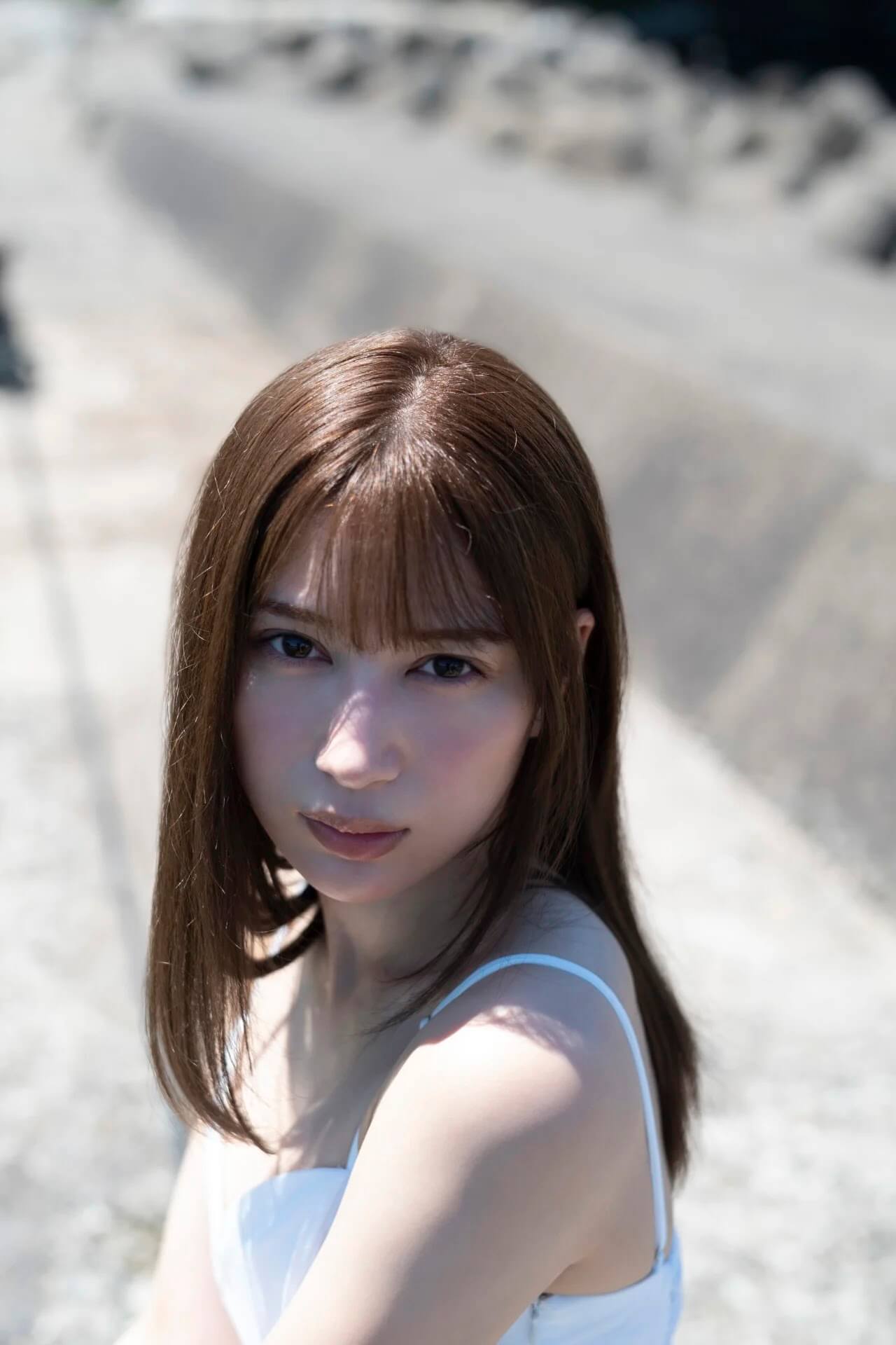 雪平莉左 水着グラビア画像夏の海岸 2022 - 芸能アイドルモデル女優水着画像集 5枚目