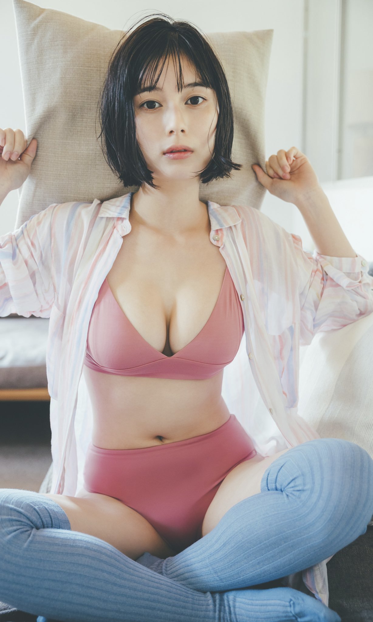 大久保桜子 最新グラビア含む水着画像⑦ 23枚目