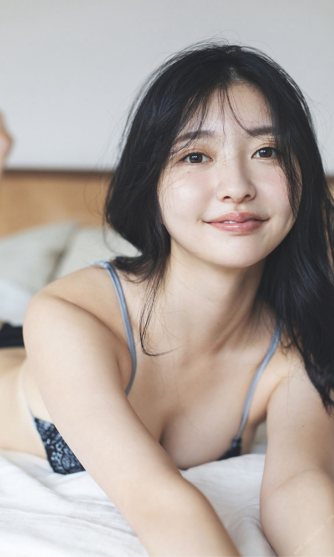 橋本萌花 週プレ Photo Book 「オトナのこころオトナのからだ」 2枚目