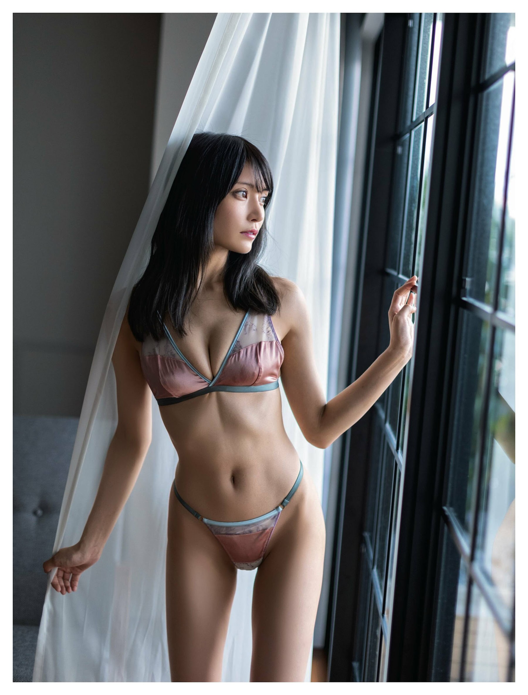Weekly SPA! 2022.09.20-27 似鳥沙也加 美女地図 2枚目