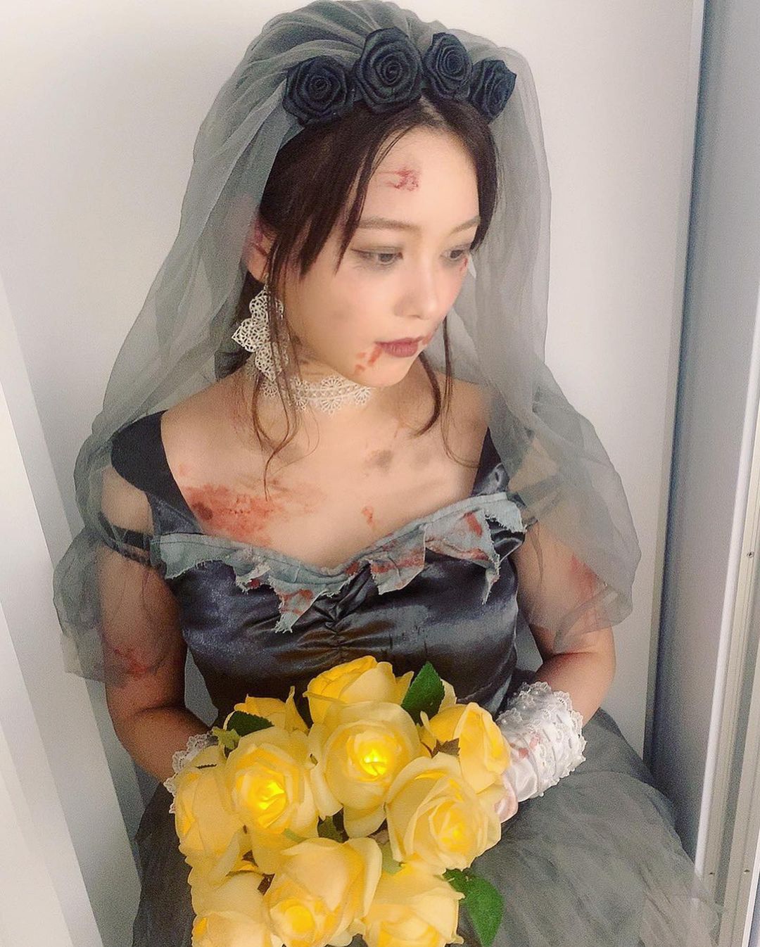 小坂井祐莉絵 最新グラビア水着画像 23枚目
