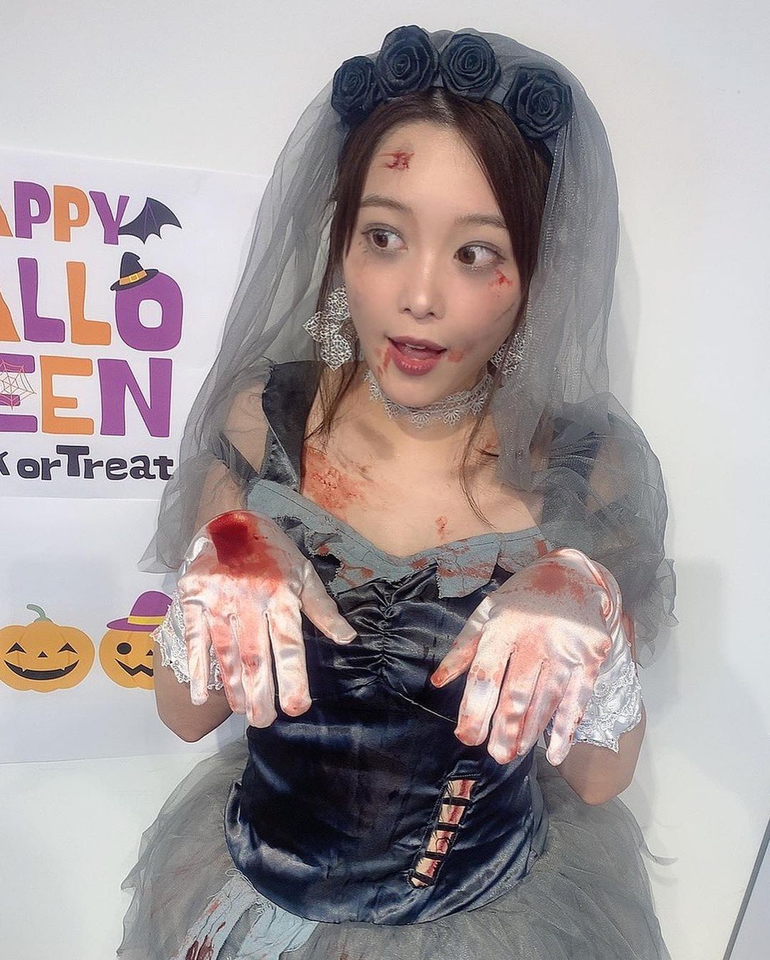 小坂井祐莉絵 最新グラビア水着画像 24枚目