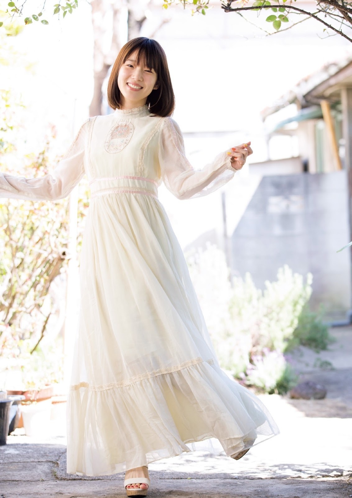 内田真礼 最新グラビア含む水着画像③ 21枚目