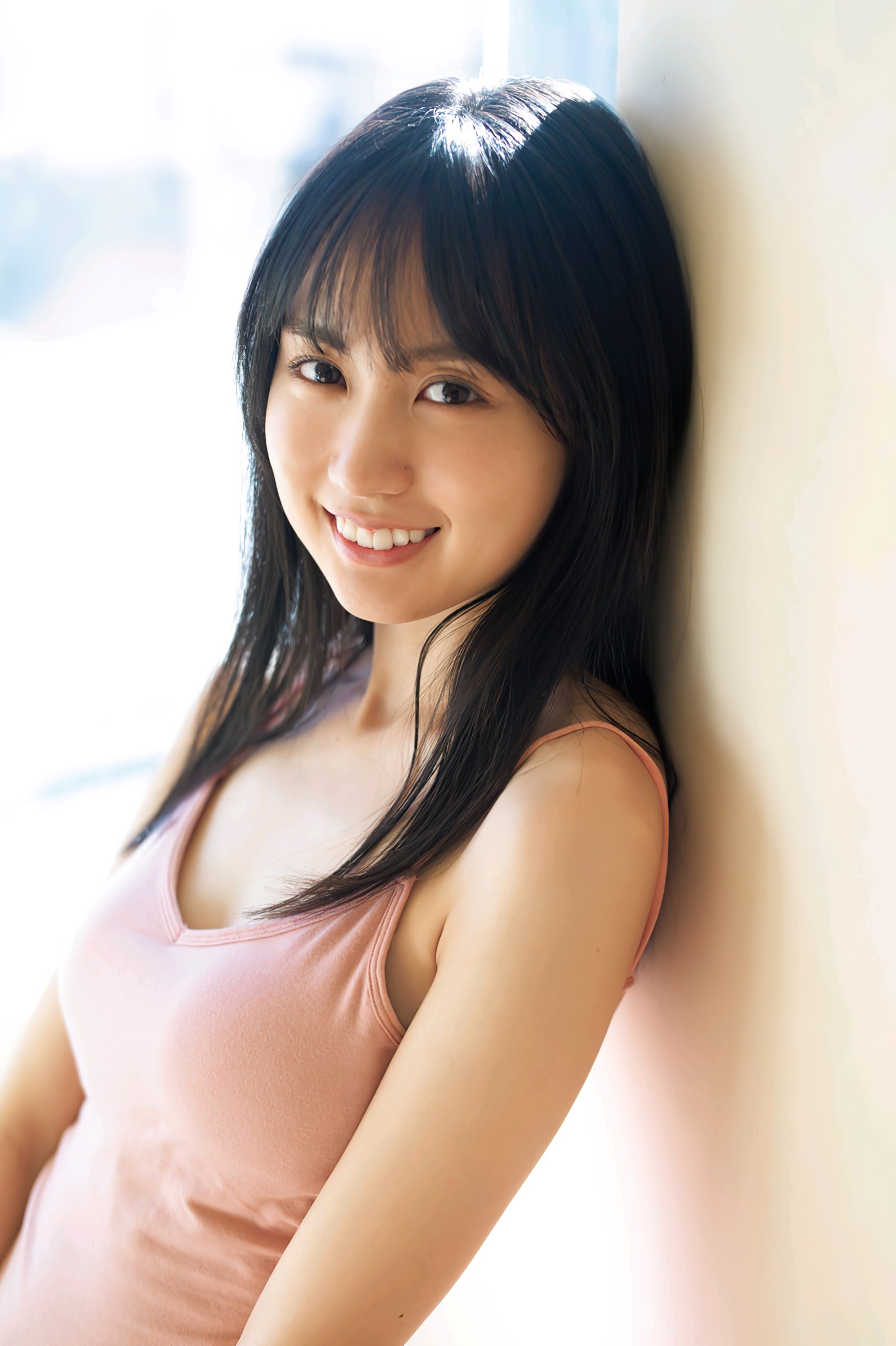 賀喜遥香 最新グラビア含む水着画像④ 2枚目