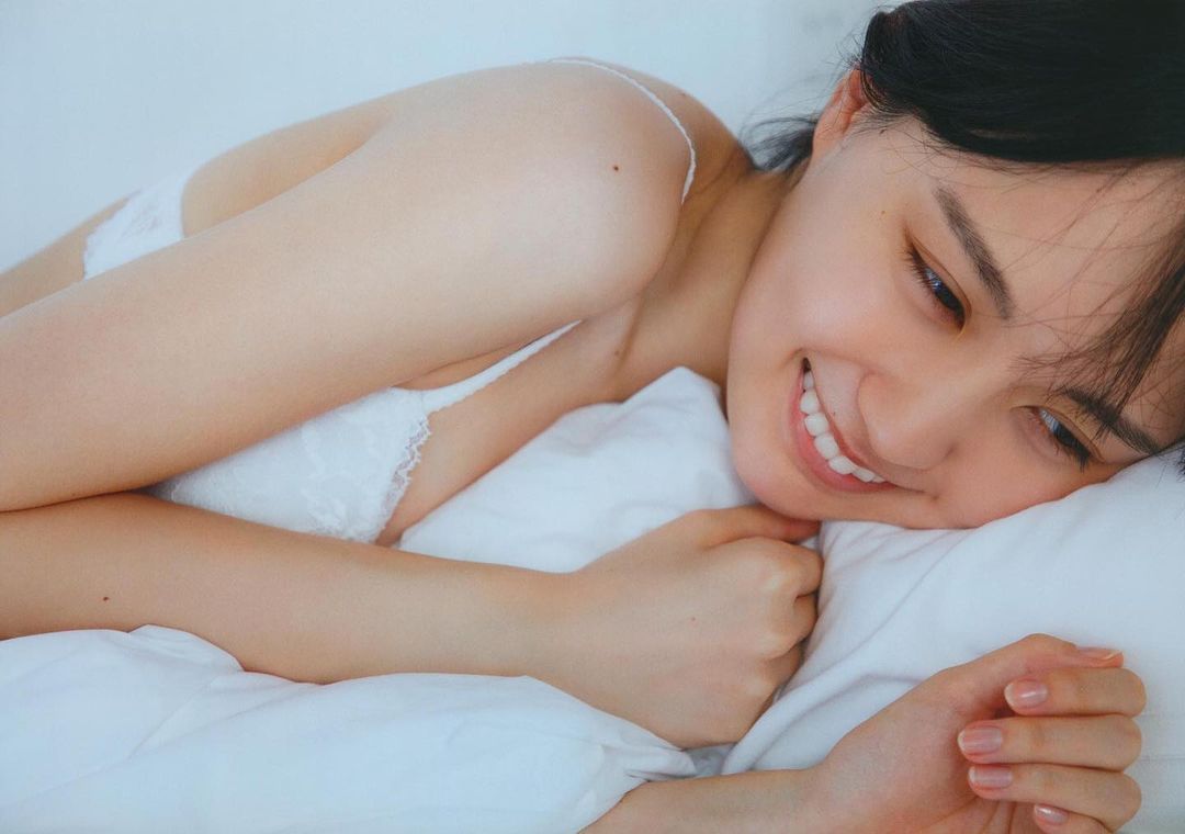 賀喜遥香 最新グラビア含む水着画像④ 14枚目