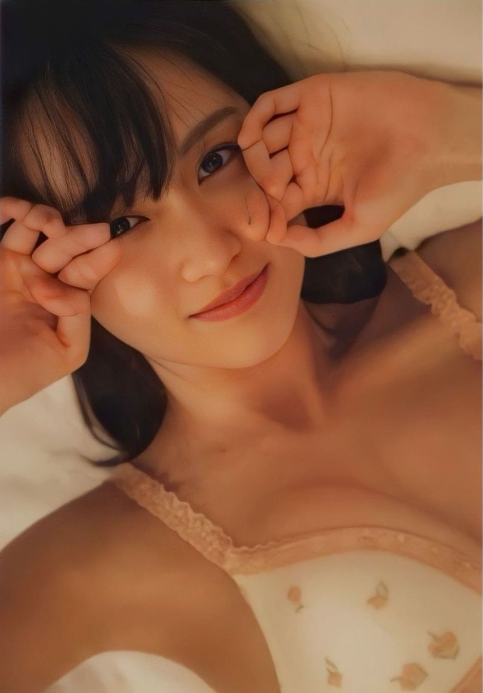 賀喜遥香 最新グラビア含む水着画像④ 21枚目