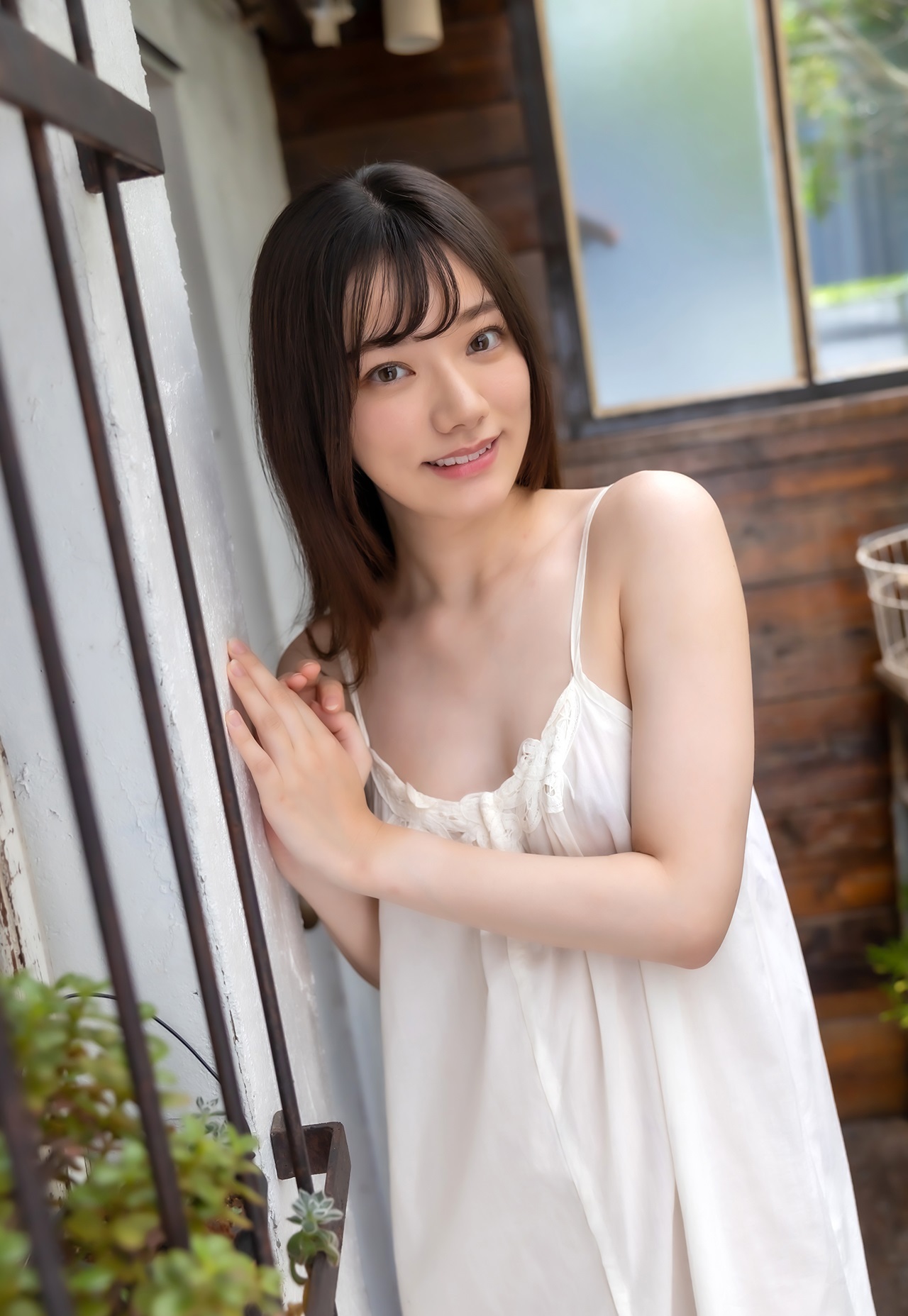 宮下玲奈 最新グラビア画像 7枚目